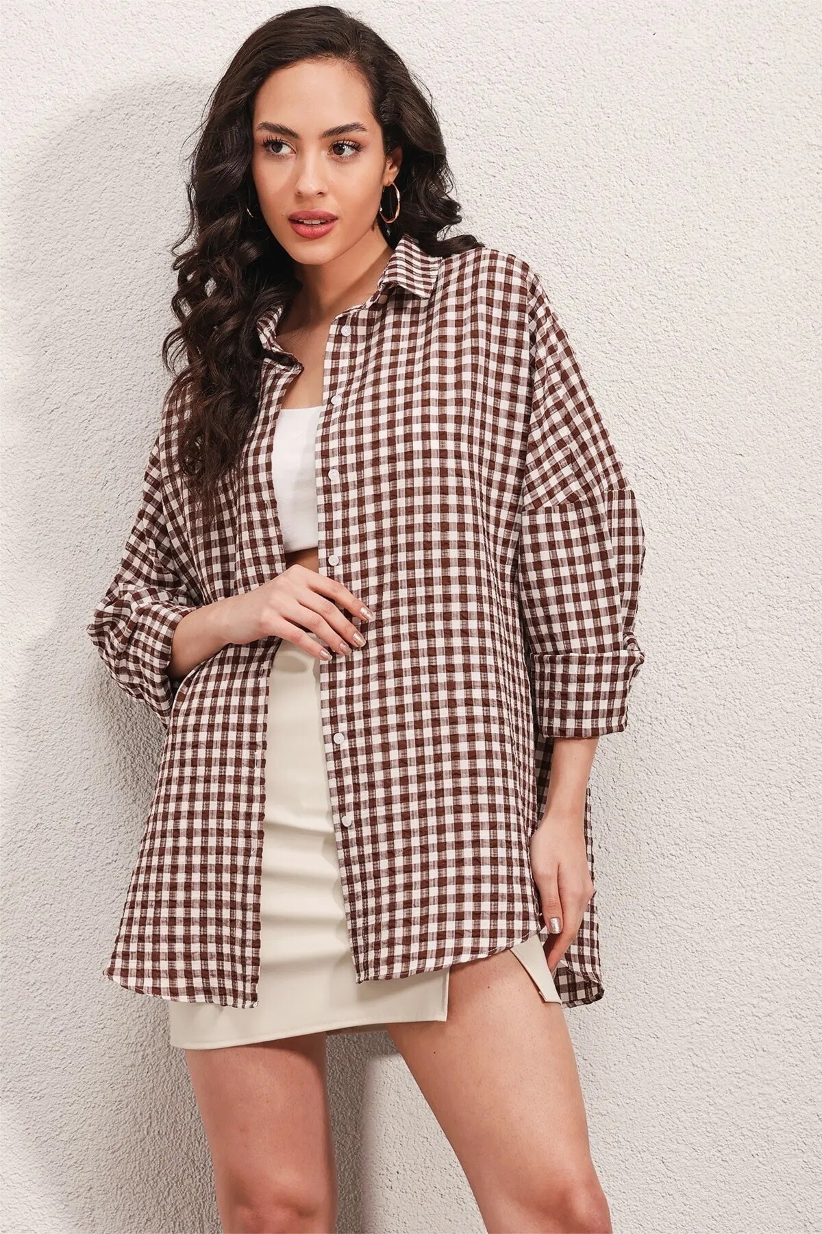 Kadın Kahverengi Kareli Oversize Gömlek HZL22W-BD1201451