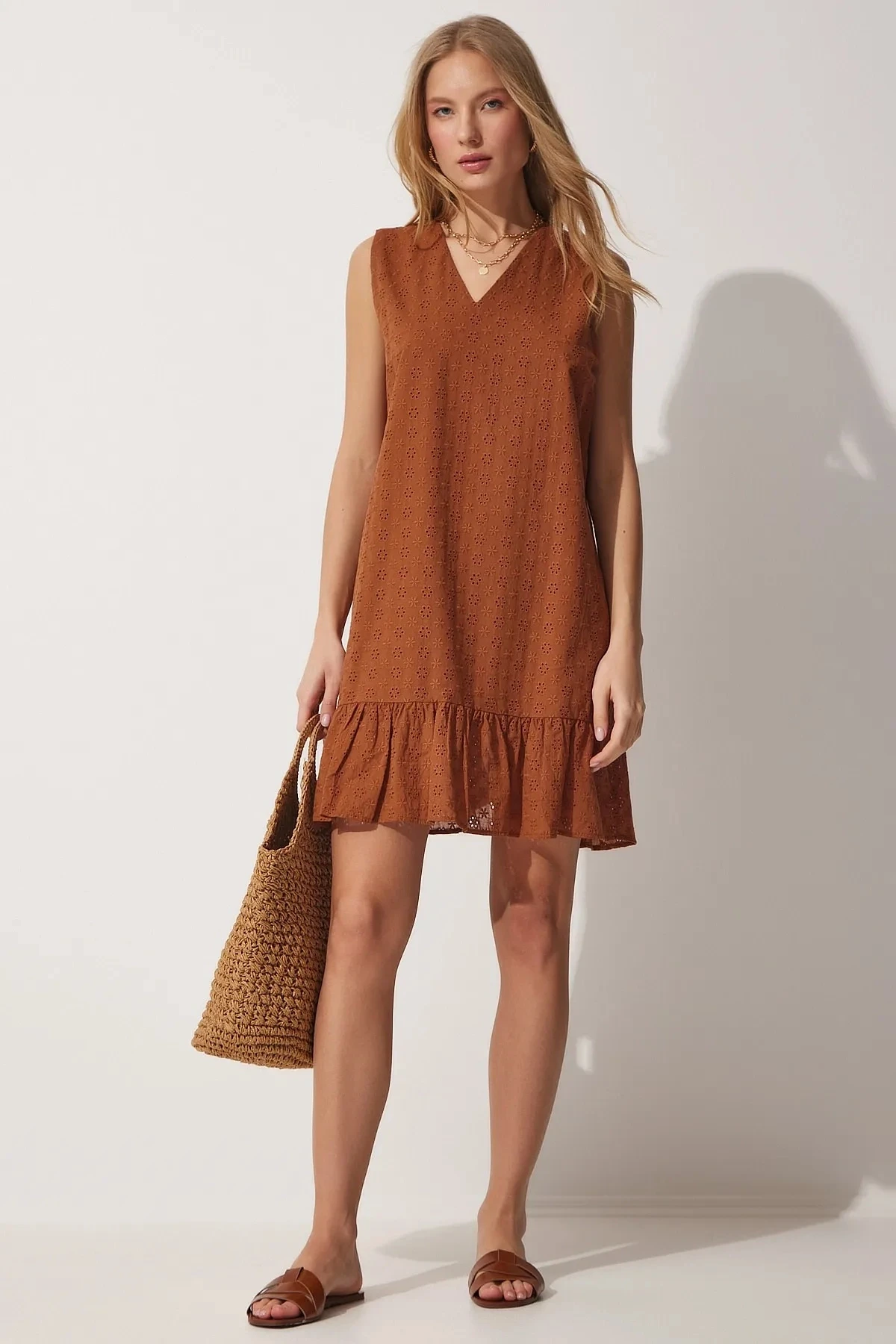 Kadın Kahverengi V Yaka  Fistolu Mini Elbise HZL23S-BD123911