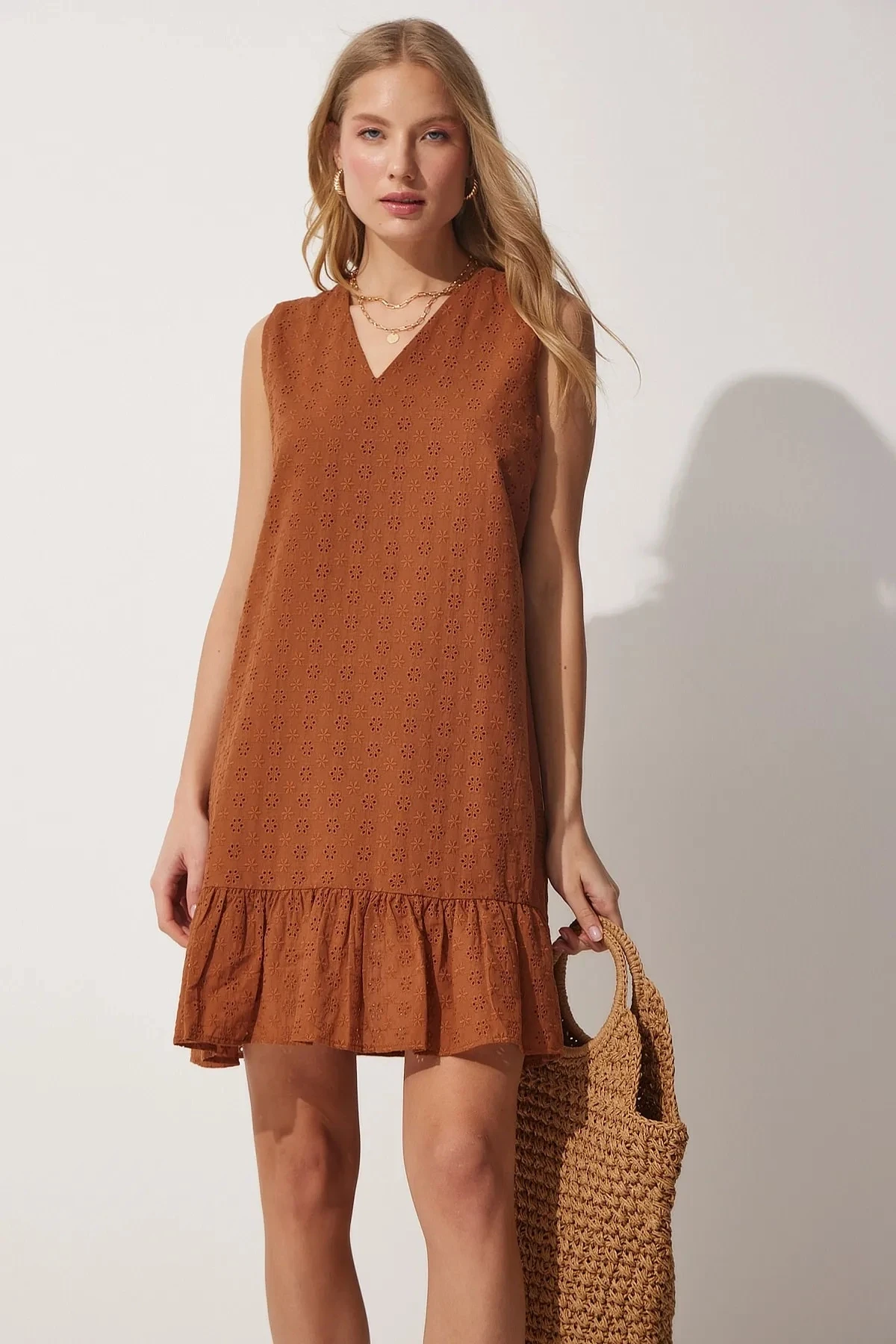 Kadın Kahverengi V Yaka  Fistolu Mini Elbise HZL23S-BD123911