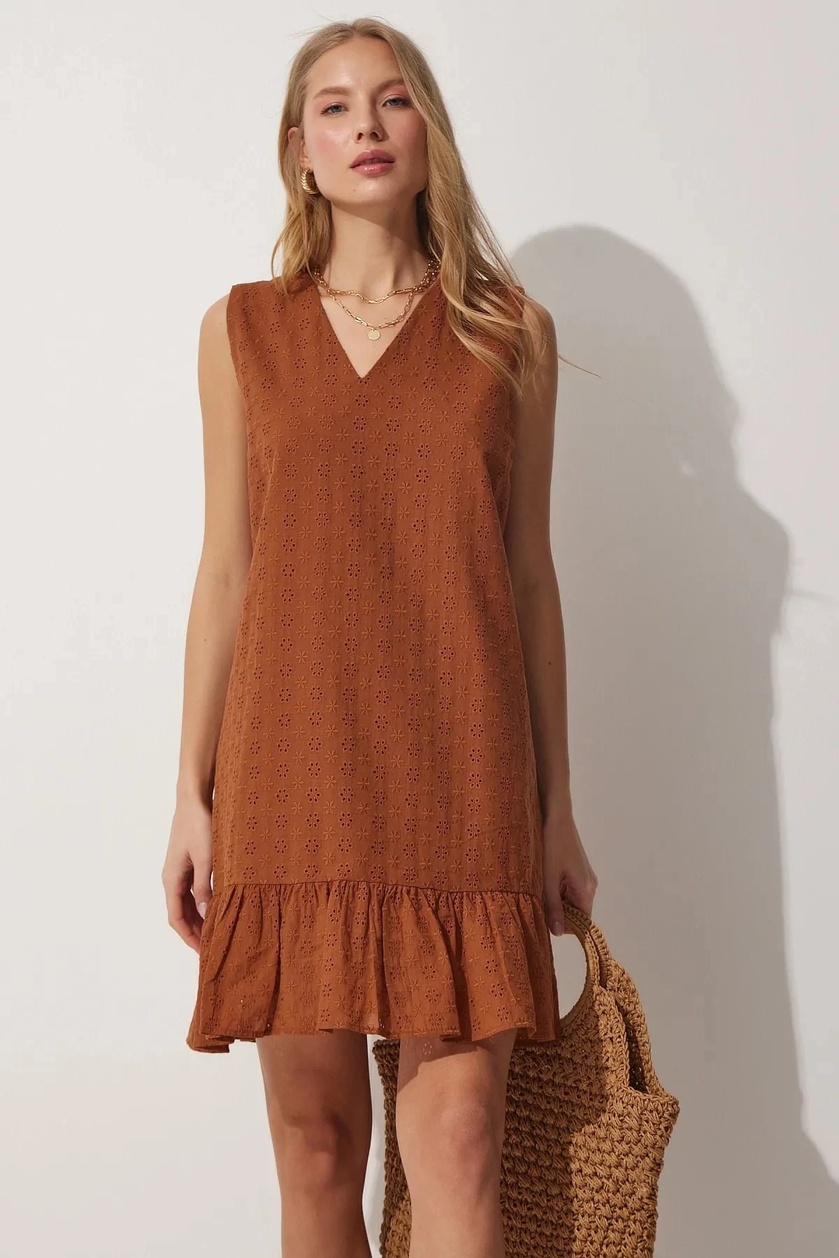 Kadın Kahverengi V Yaka  Fistolu Mini Elbise HZL23S-BD123911