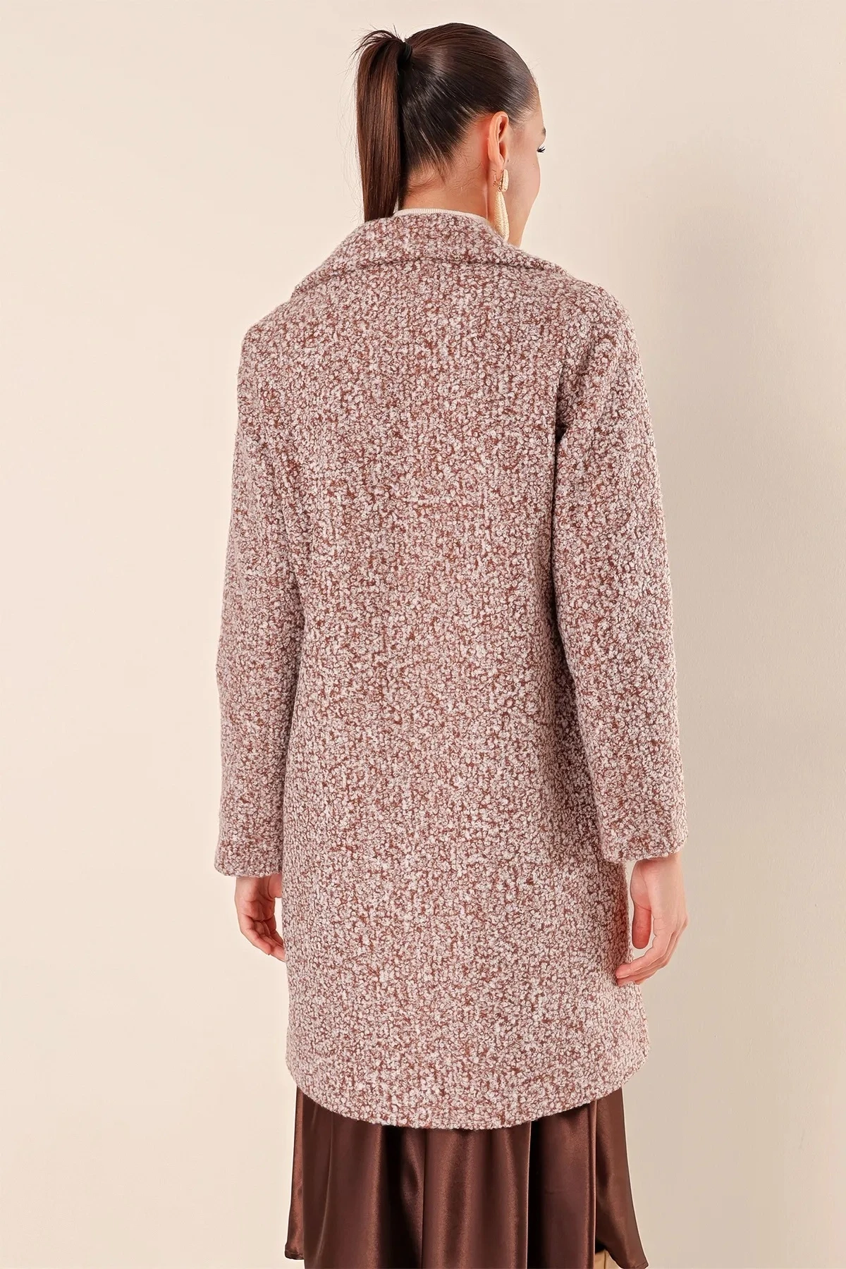 Kadın Kırçıllı Kahverengi Tek Düğmeli Çift Cepli Astarlı Buklet Kaşe Kaban HZL22W-BD190821