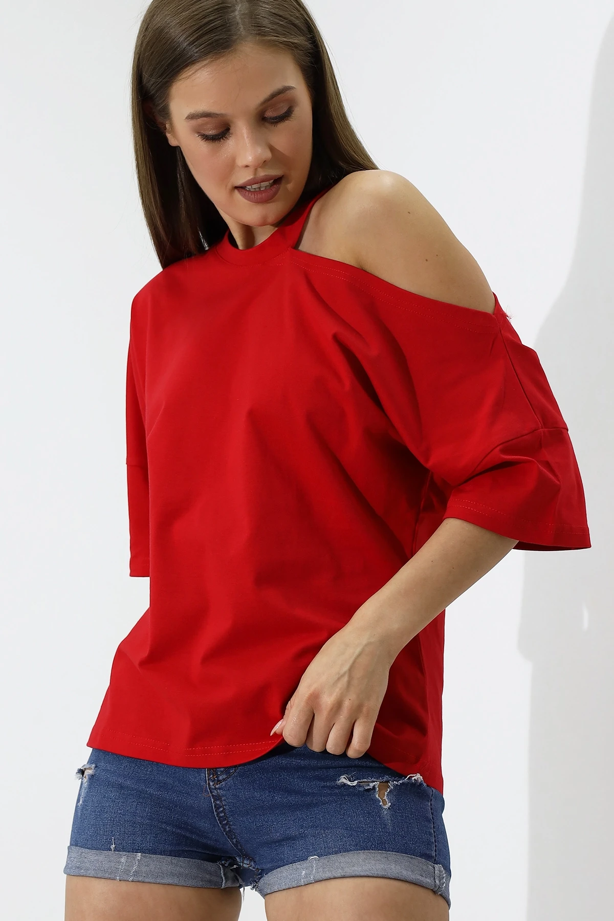 Kadın Kırmızı Düz Oversize Kayık Yaka Omuz Detay Örme T-Shirt  HZL23S-DSB120191