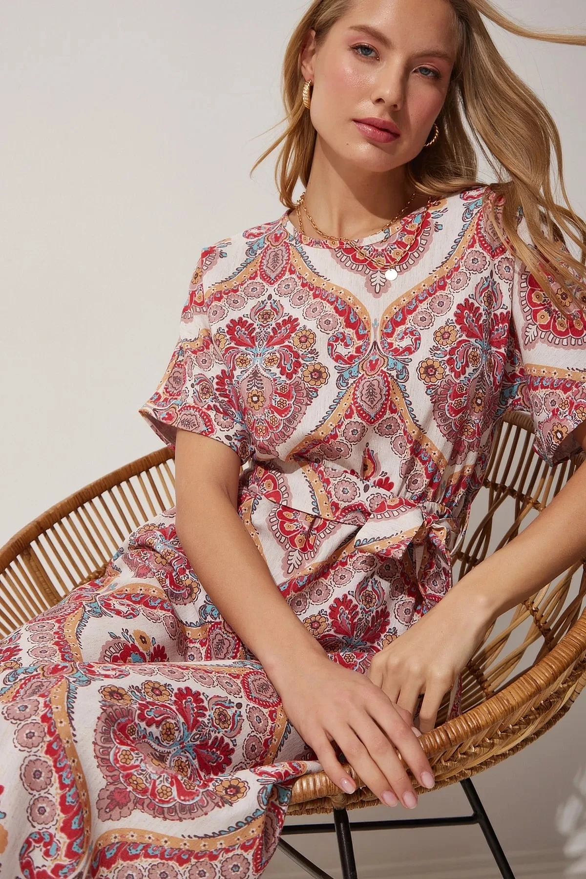 Kadın Kırmızı Ekru Desenli Kuşaklı Viskon Elbise HZL23S-BD125881