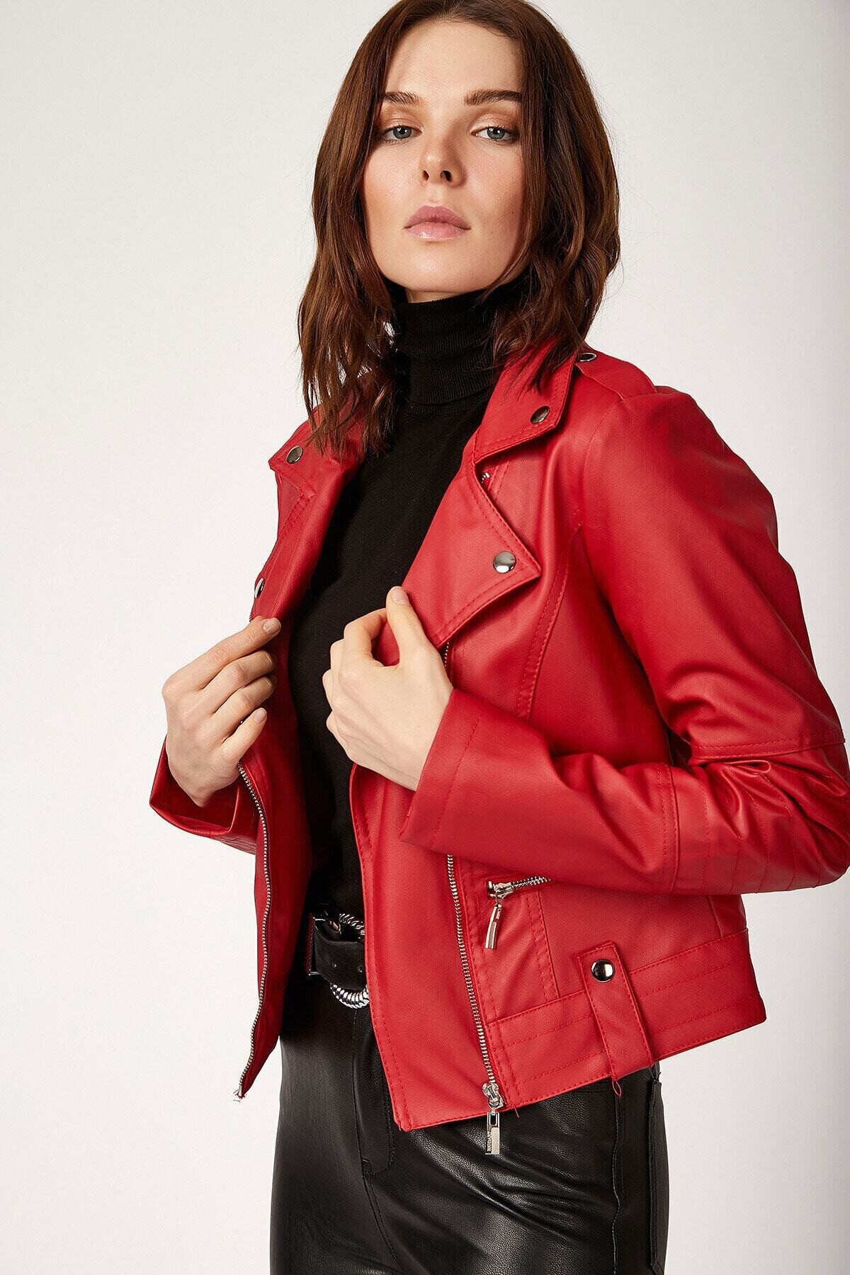 Kadın Kırmızı Kısa Suni Deri Astarlı Biker Ceket HZL22W-BD110251