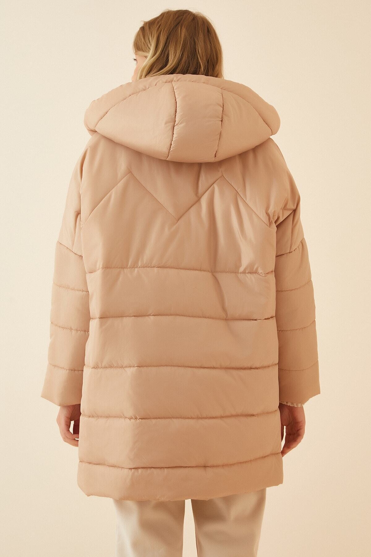 Kadın Krem Kaban Kapüşonlu Oversize Şişme Mont HZL22W-BD151301