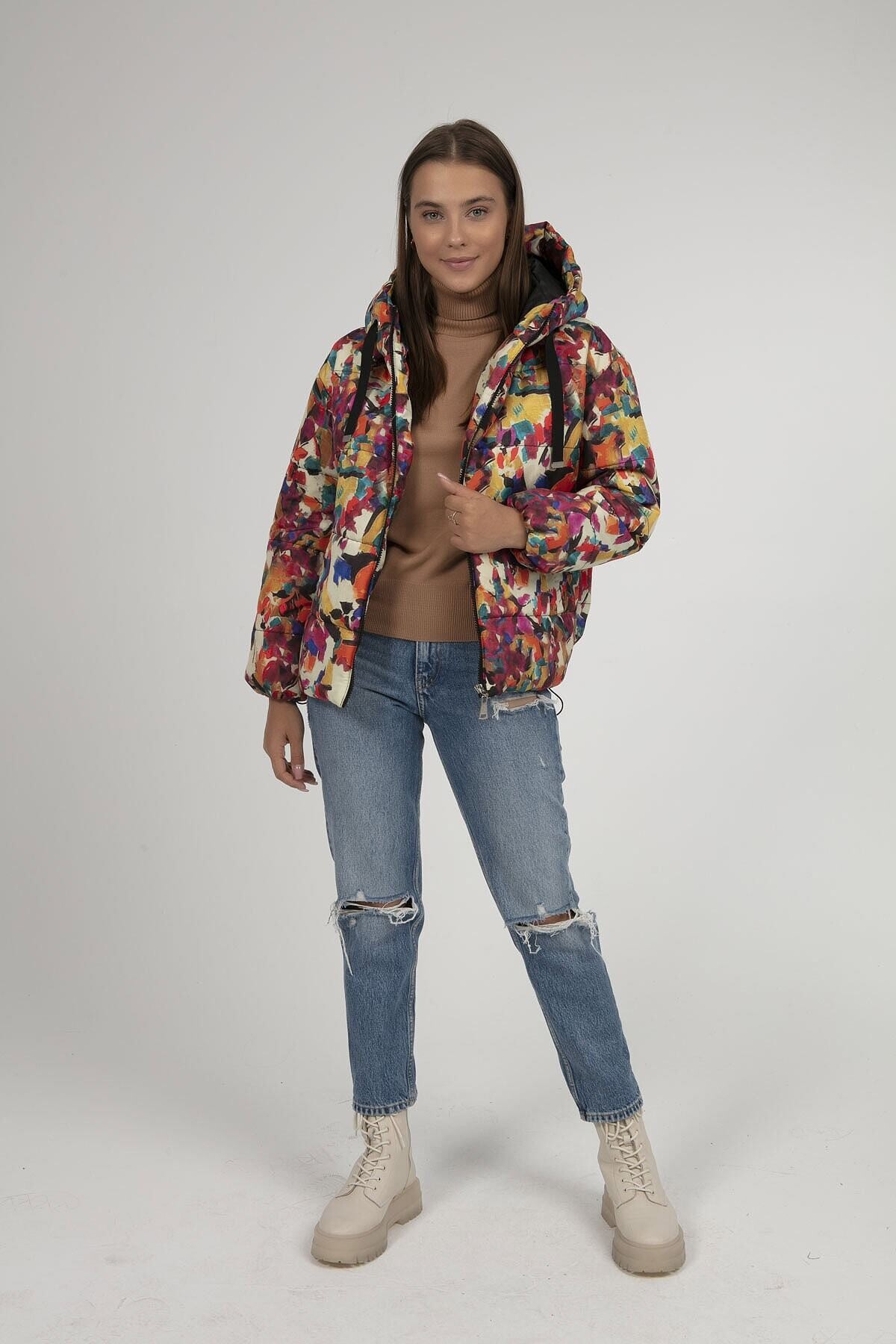 Kadın Krem Mor Desen Bel Büzgülü Kapüşonlu Şişme Mont HZL22W-BD151251