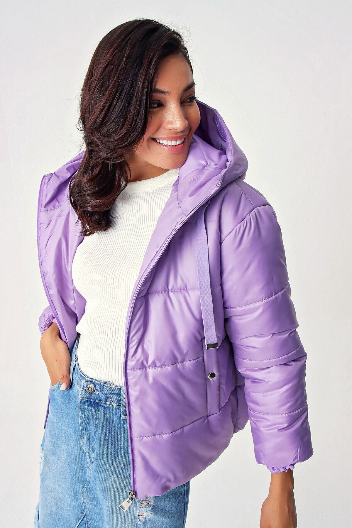 Kadın Lila Kapüşonlu Bel Büzgülü Şişme Mont HZL22W-BD151171