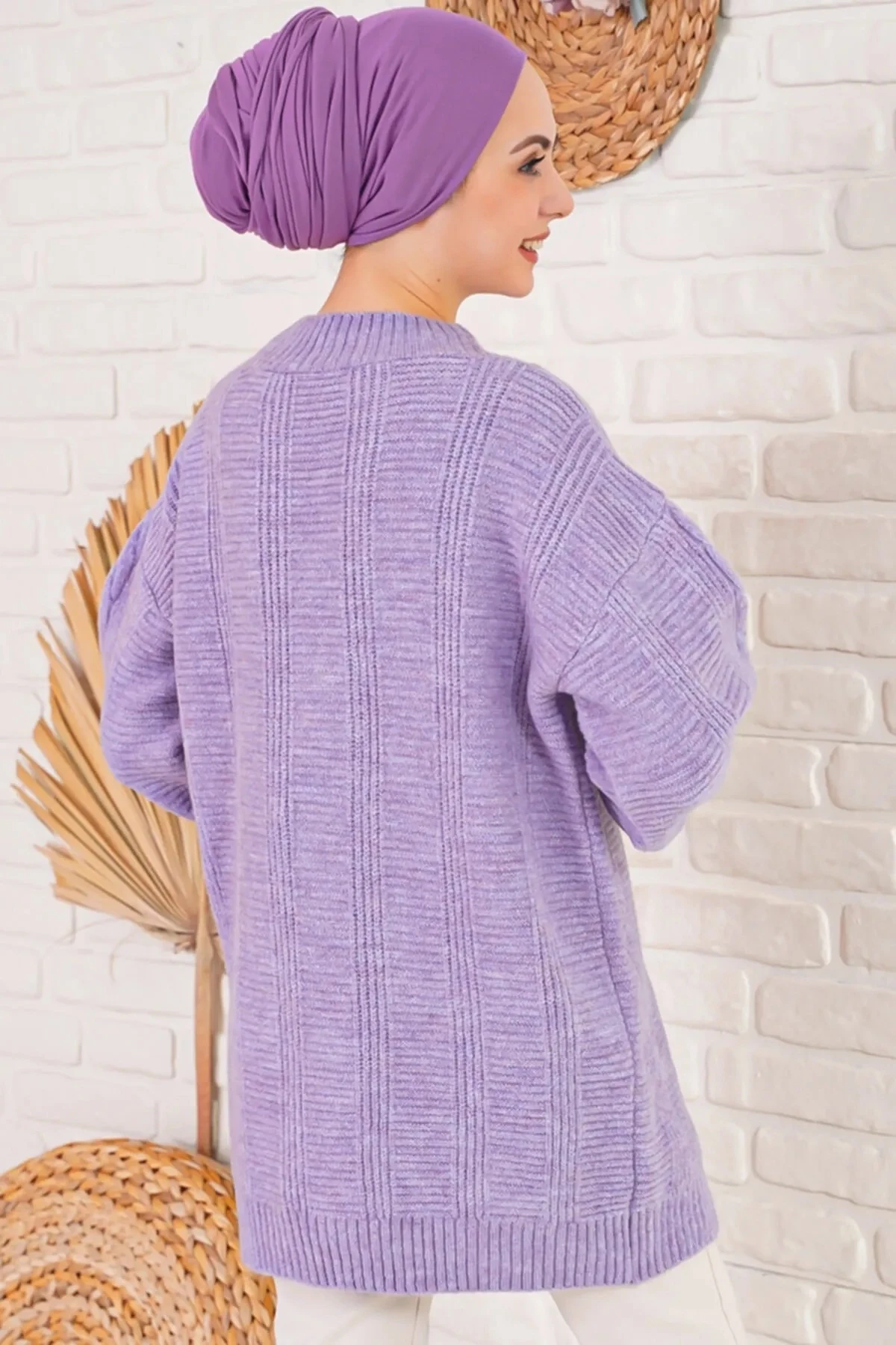 Kadın Tesettür Lila Saç Örgü Desen Uzun Düğmeli Rahat Kesim Triko Hırka HZL24W-BD1100691