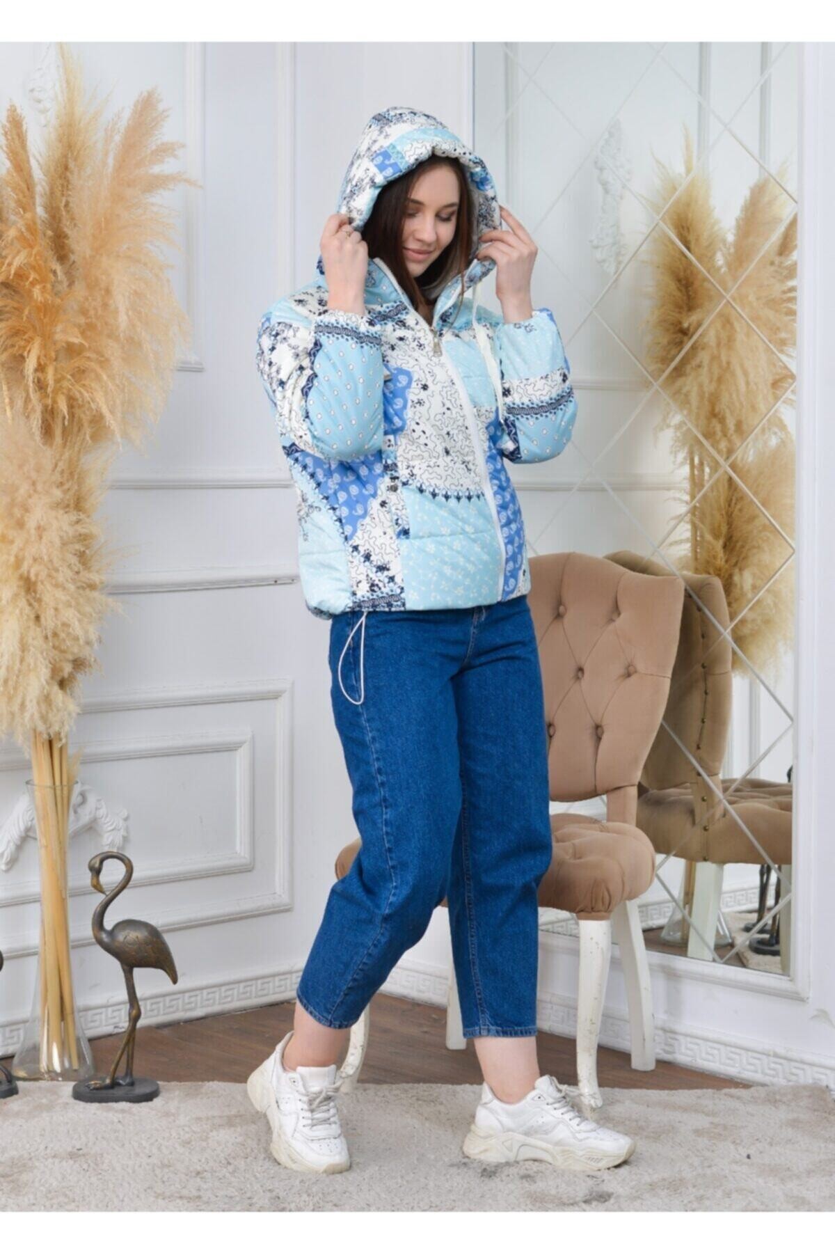 Kadın Mavi Bel Büzgülü Kapüşonlu Şişme Mont HZL22W-BD151251