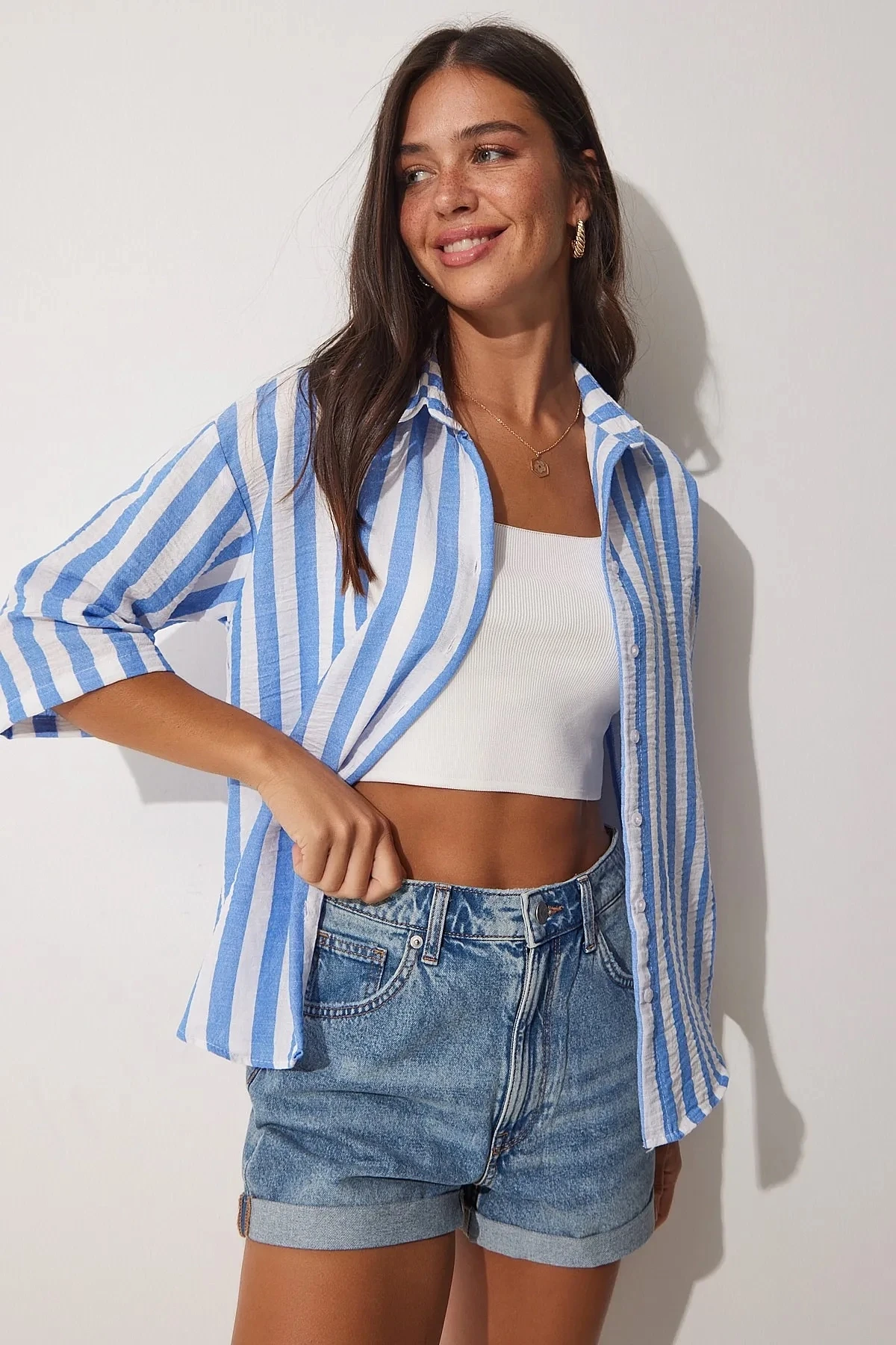 Kadın Mavi Çizgili Keten Viskon Gömlek HZL23S-BD1201721