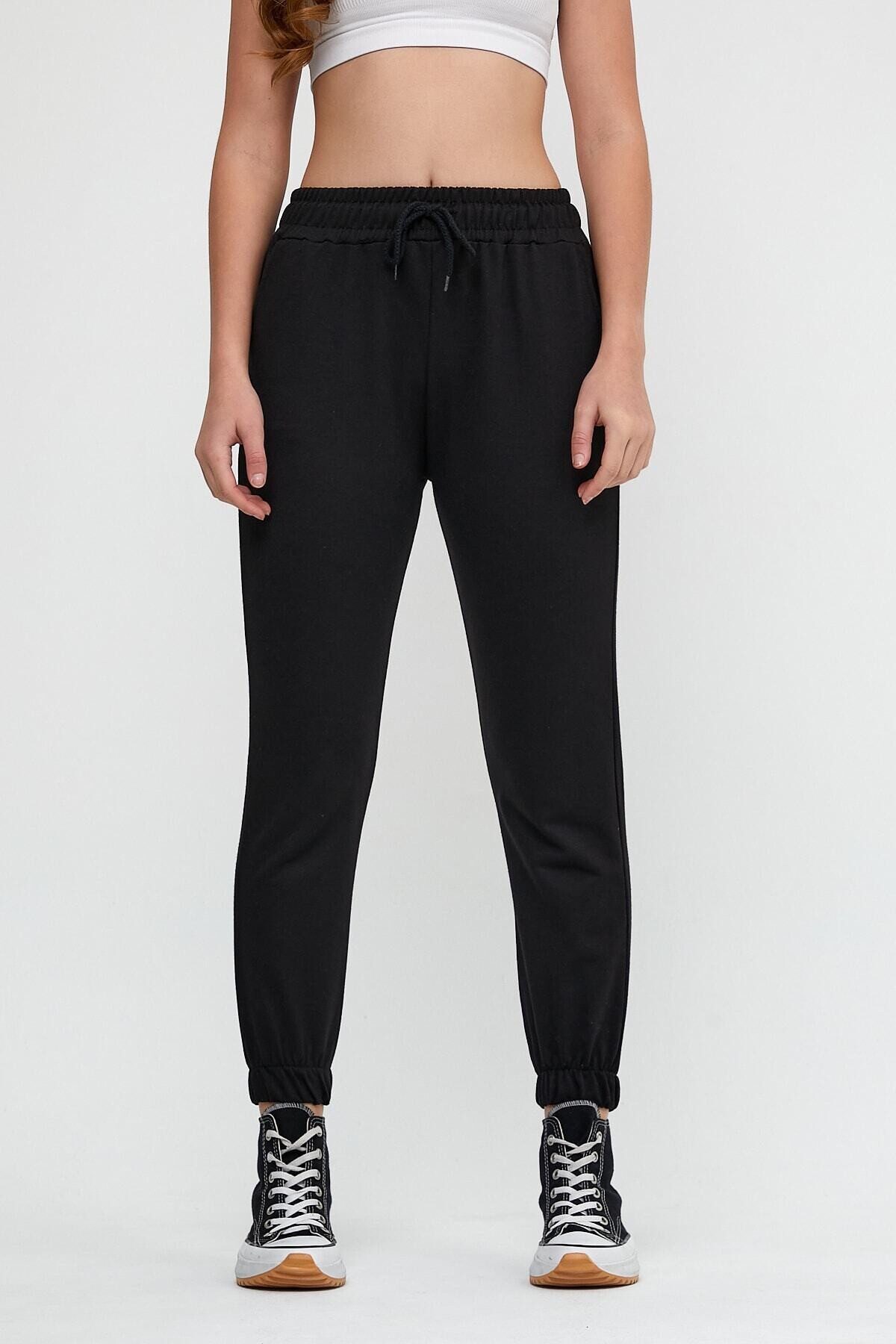 Kadın Siyah Cepli Beli Paçası Lastikli Eşofman Altı HZL22W-BD1553661