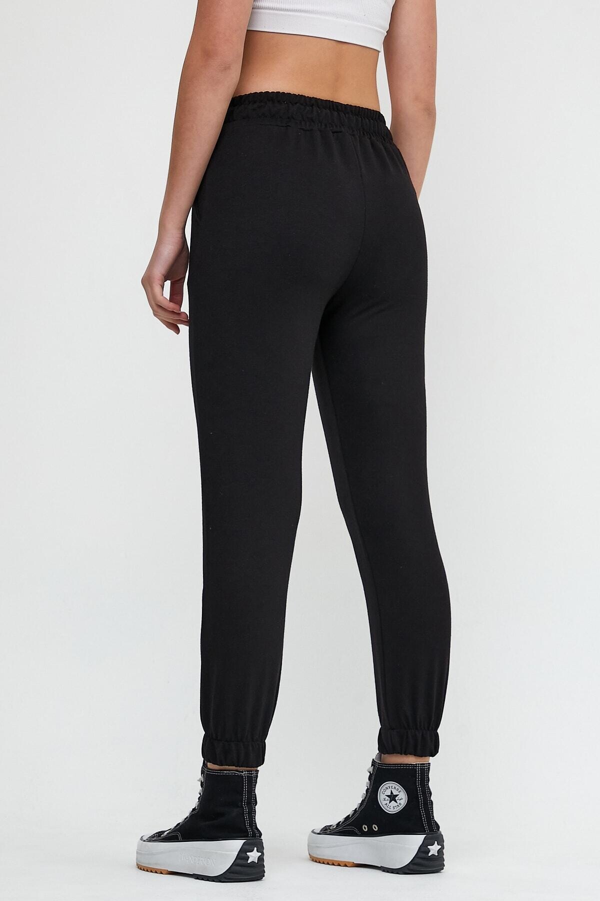 Kadın Siyah Cepli Beli Paçası Lastikli Eşofman Altı HZL22W-BD1553661