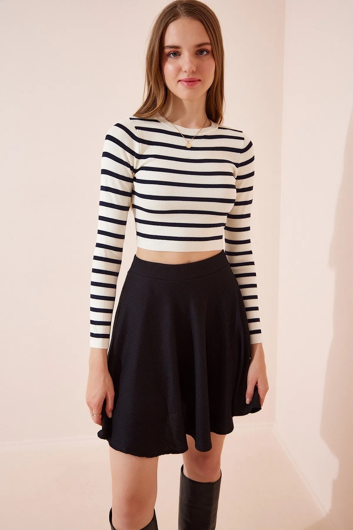 Kadın Siyah  Pileli Mini Örme Etek HZL23S-BD118851