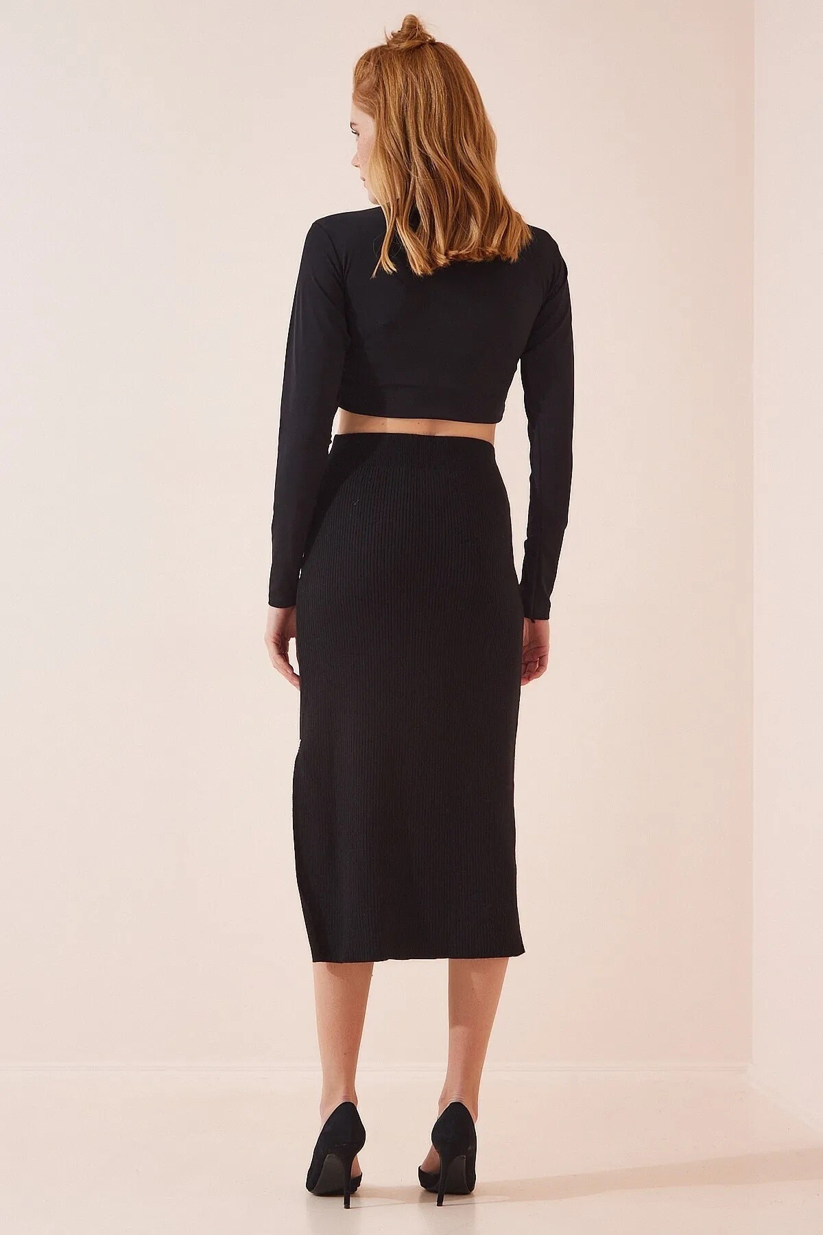 Kadın Siyah Yırtmaçlı Püskül Taşlı Beli Lastikli Uzun Etek HZL23S-BD118901