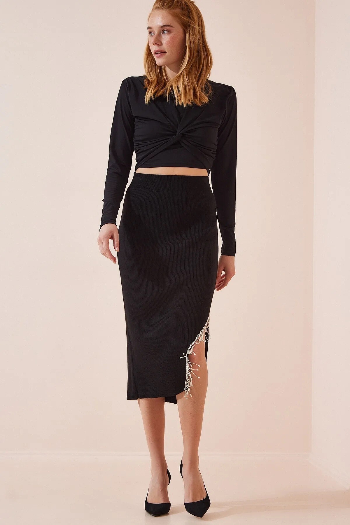 Kadın Siyah Yırtmaçlı Püskül Taşlı Beli Lastikli Uzun Etek HZL23S-BD118901