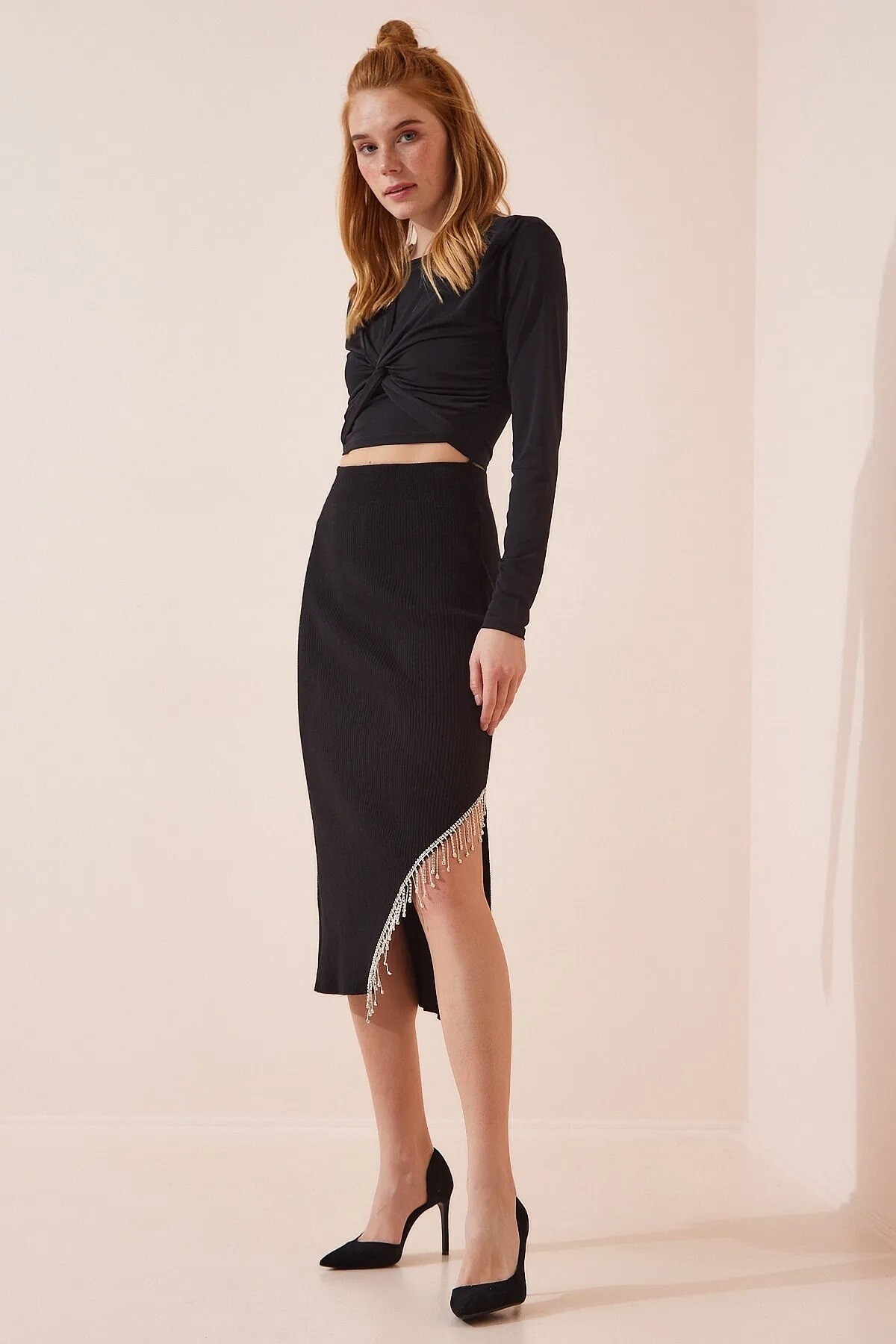 Kadın Siyah Yırtmaçlı Püskül Taşlı Beli Lastikli Uzun Etek HZL23S-BD118901