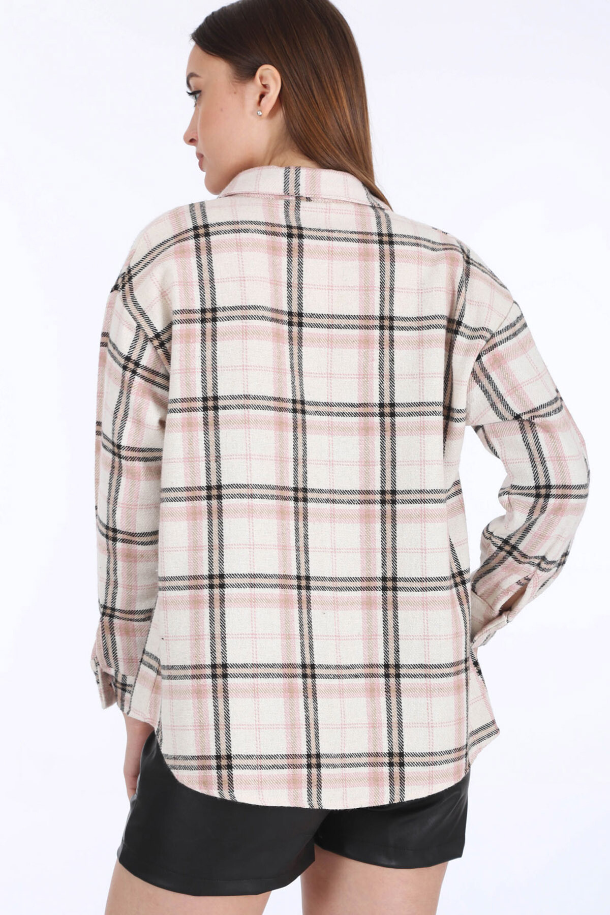 Kadın Somon Çift Cep Kapaklı Metal Düğmeli Ekose Desen Kaşe Oduncu Gömlek HZL22W-BD138541