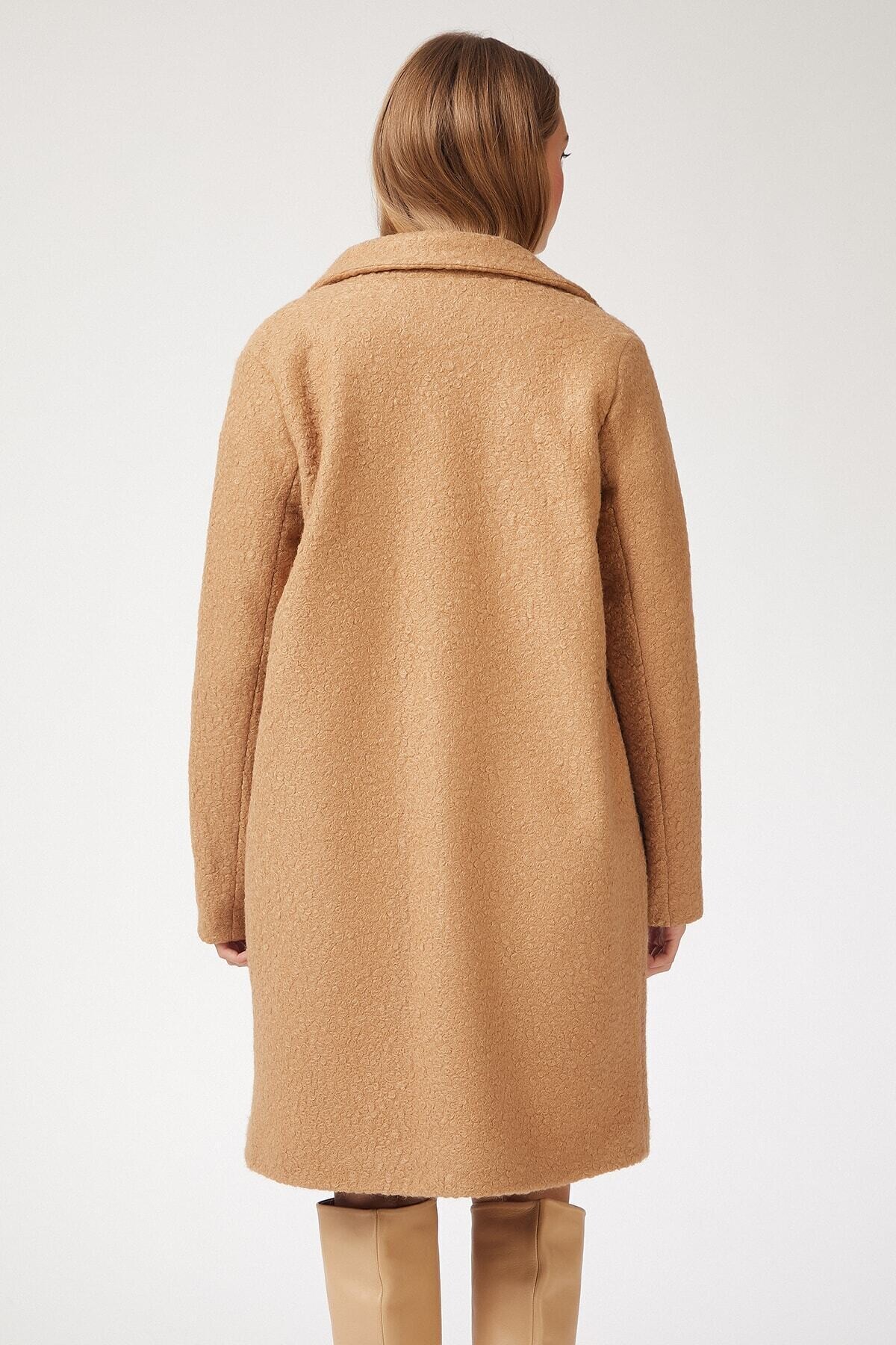 Kadın Vanilya Tek Düğmeli Çift Cepli Astarlı Buklet Kaşe Kaban HZL22W-BD190821