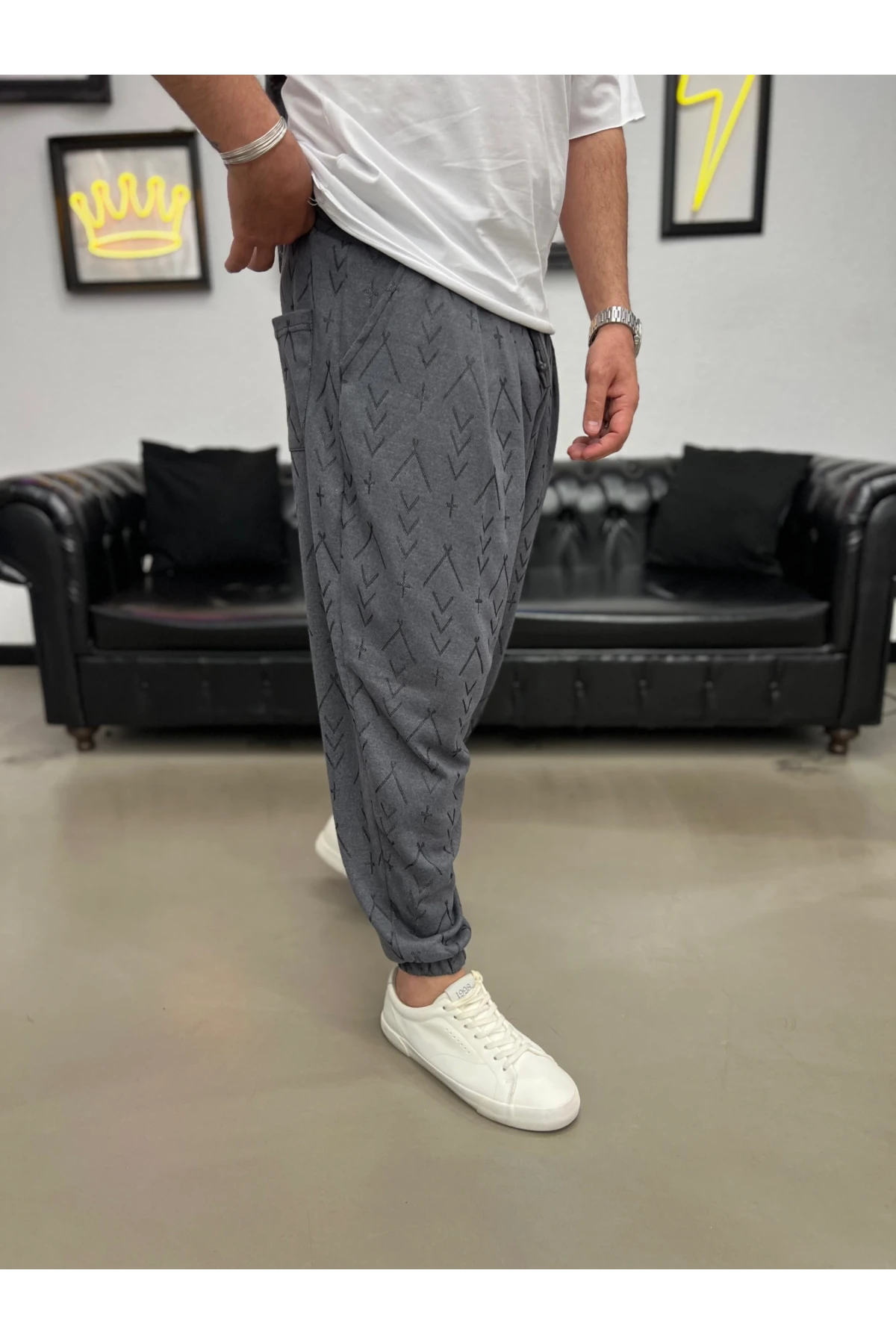 Erkek Antrasit Küçük Desenli Beli ve Paçası Lastikli Bol Kesim Eşofman Altı HZL24S-MXC8989-152