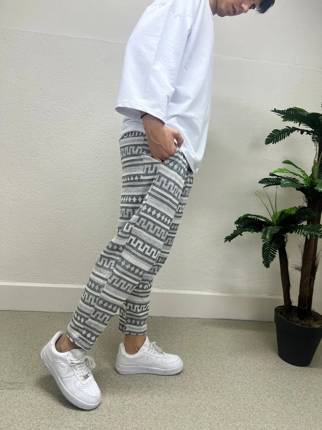 Erkek Ekru Etnik Desenli Beli İp Bağlamalı Düz Kesim Cepli Pantolon Eşofman Altı HZL24S-MXC8948-245