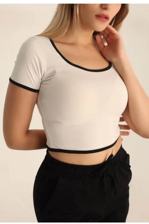 Kadın Bej Siyah Biyeli Kısa Kol Likralı SendyCrop Bluz HZL24S-SND190901