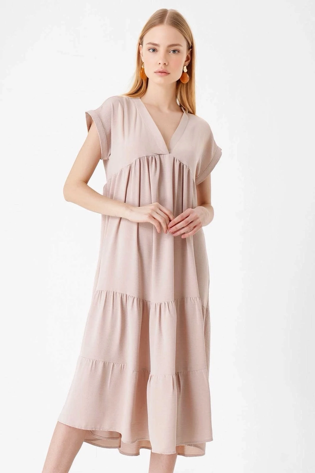 Kadın Bej V Yaka Yazlık Uzun Ayrobin Elbise HZL23S-BD123981