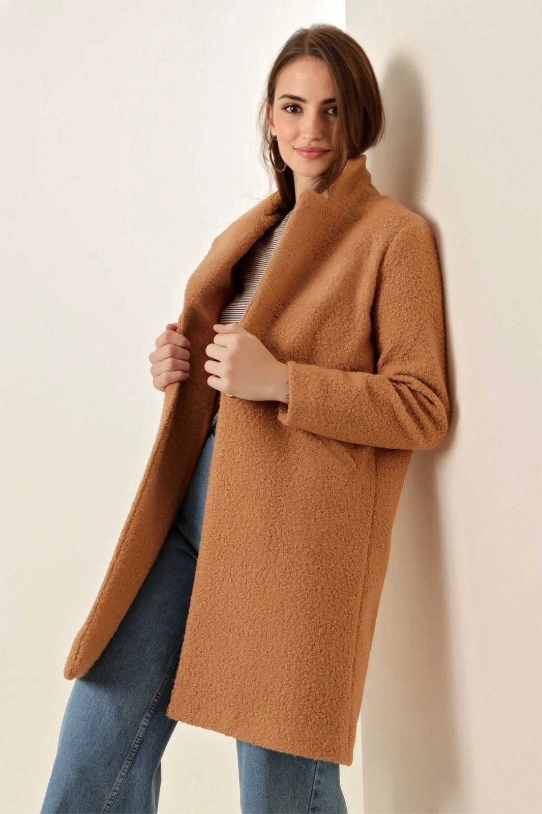 Kadın Bisküvi Tek Düğmeli Çift Cepli Astarlı Buklet Kaşe Kaban HZL22W-BD190821