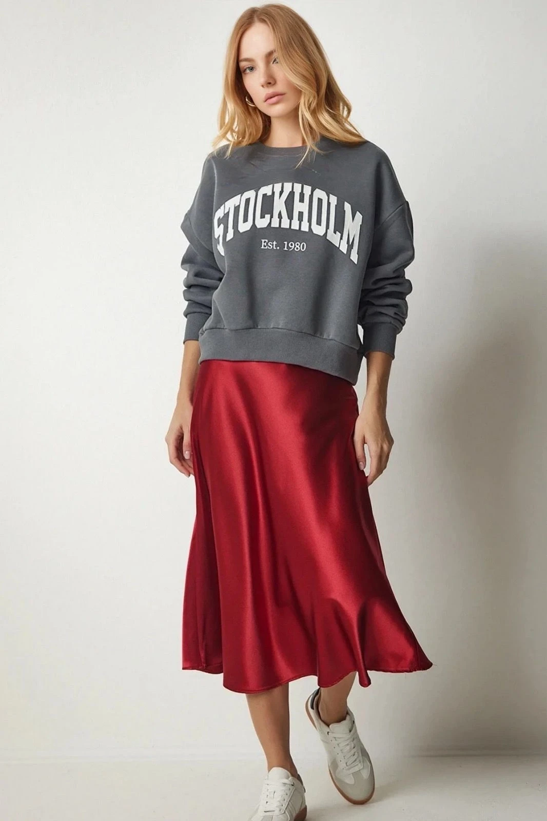 Kadın Bordo Saten Yüzeyli Beli Lastikli Midi Boy Etek Hzl23s-bd1101471