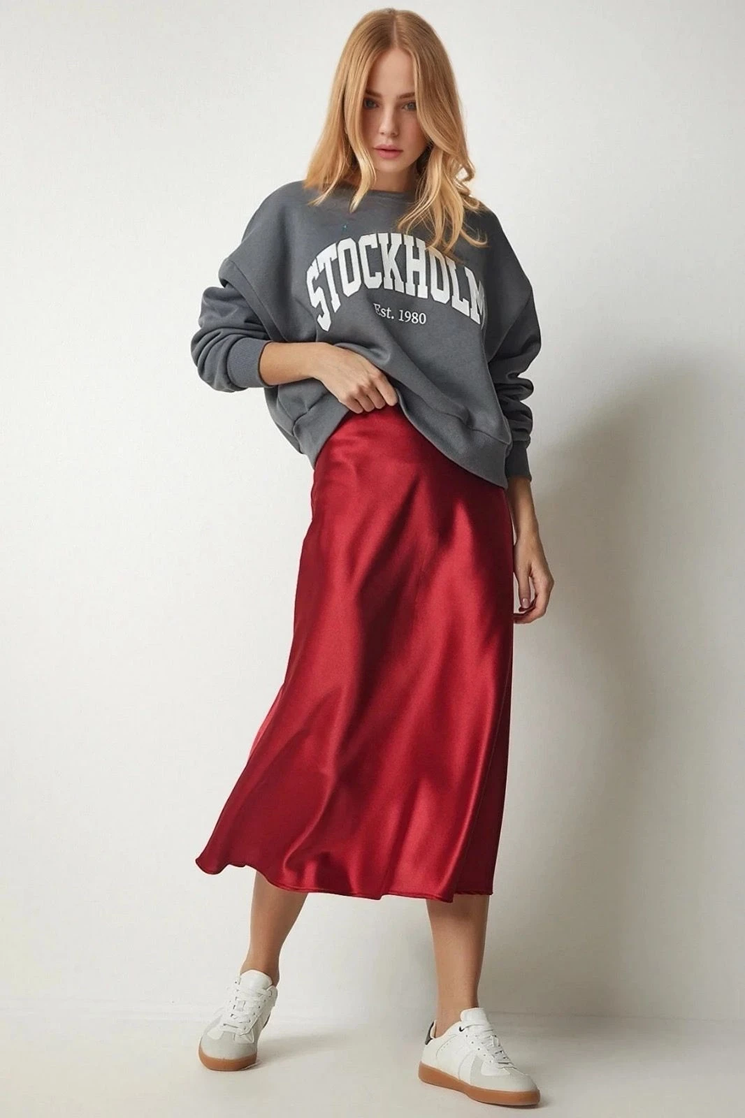 Kadın Bordo Saten Yüzeyli Beli Lastikli Midi Boy Etek Hzl23s-bd1101471
