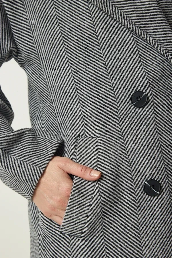 Kadın Gri Yünlü  Düğmeli Çift Cepli Astarlı Geniş Kalıp Kaban HZL24W-BD191131