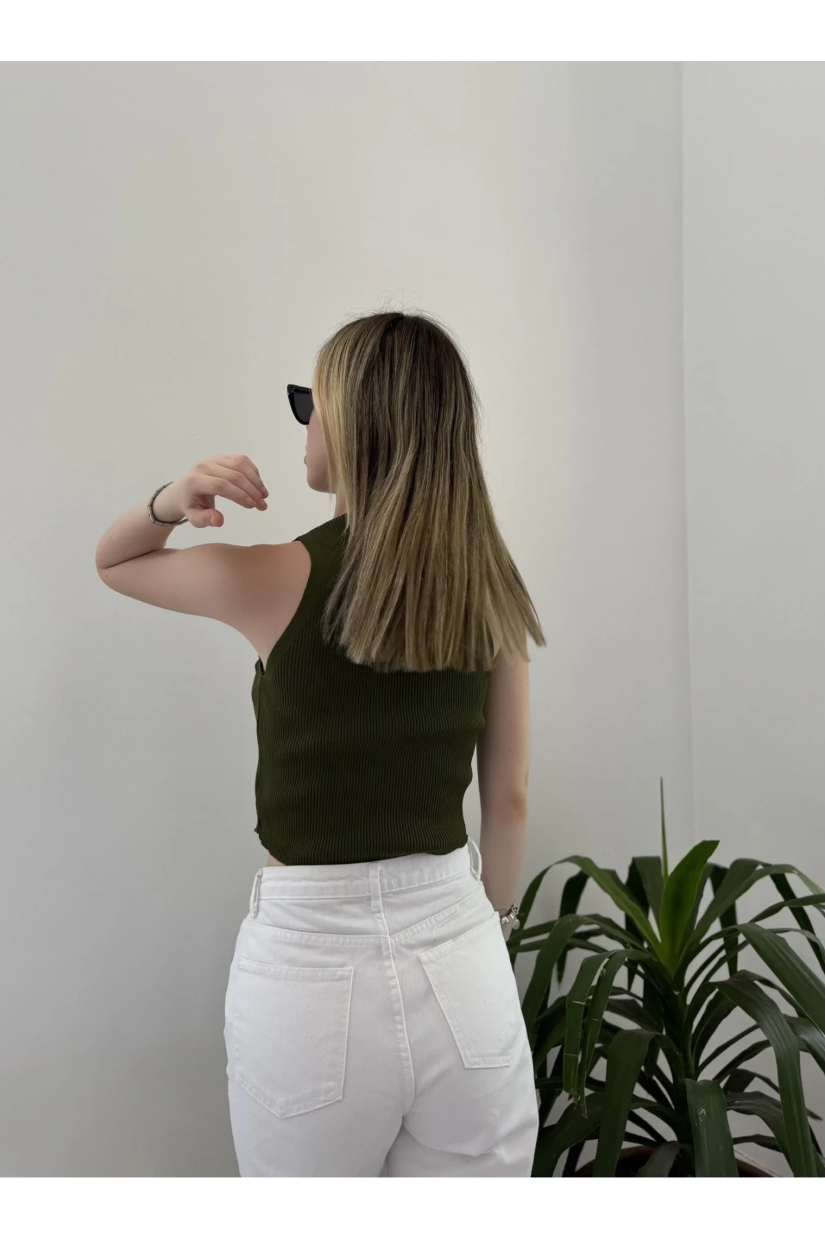Kadın Haki Düğmeli Crop Triko Yelek HZL24S-ZK10231