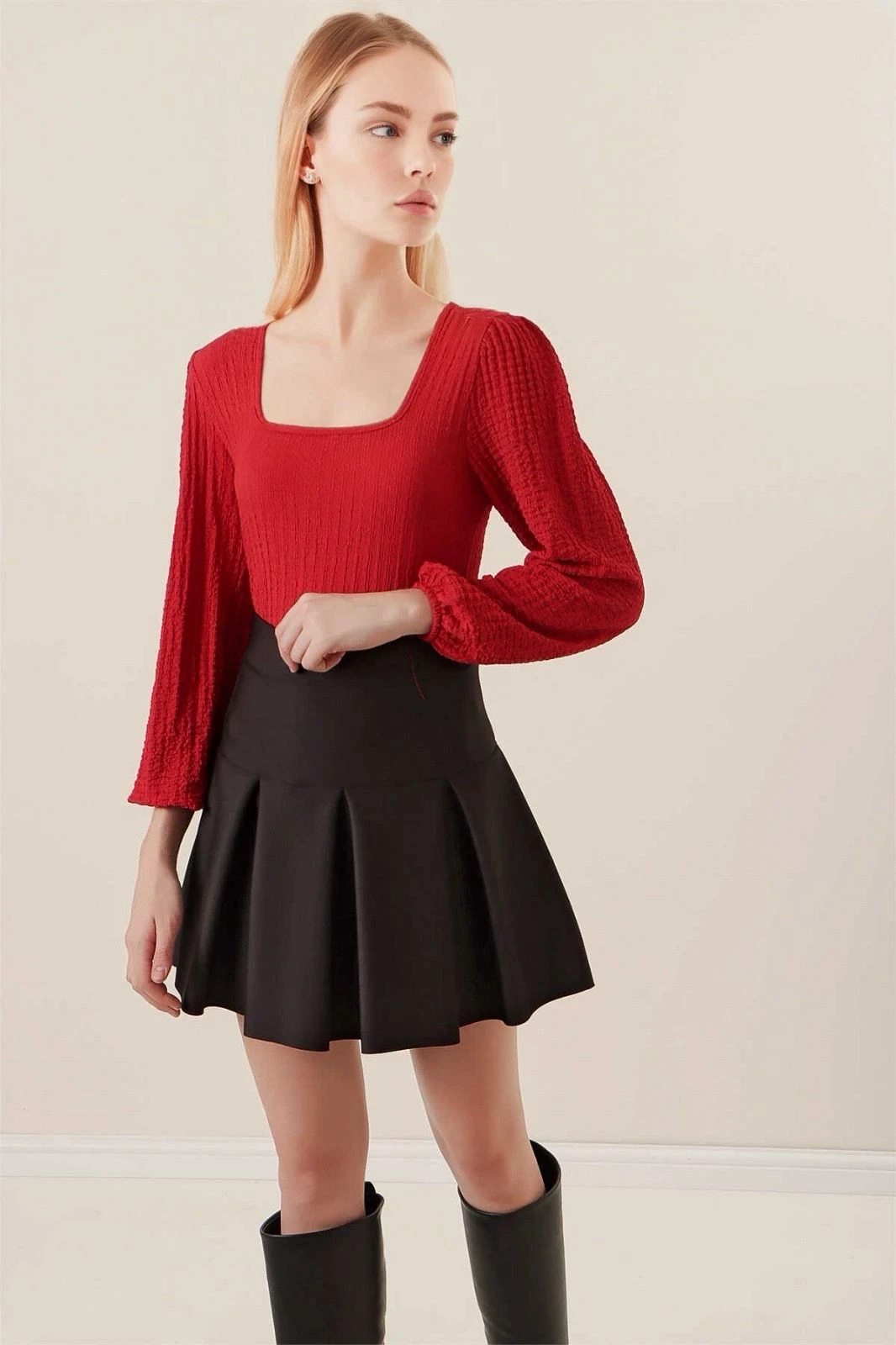 Kadın Kırmızı Balon Kol Dokulu Kare Yaka Trend Örme Bluz HZL23W-BD104421