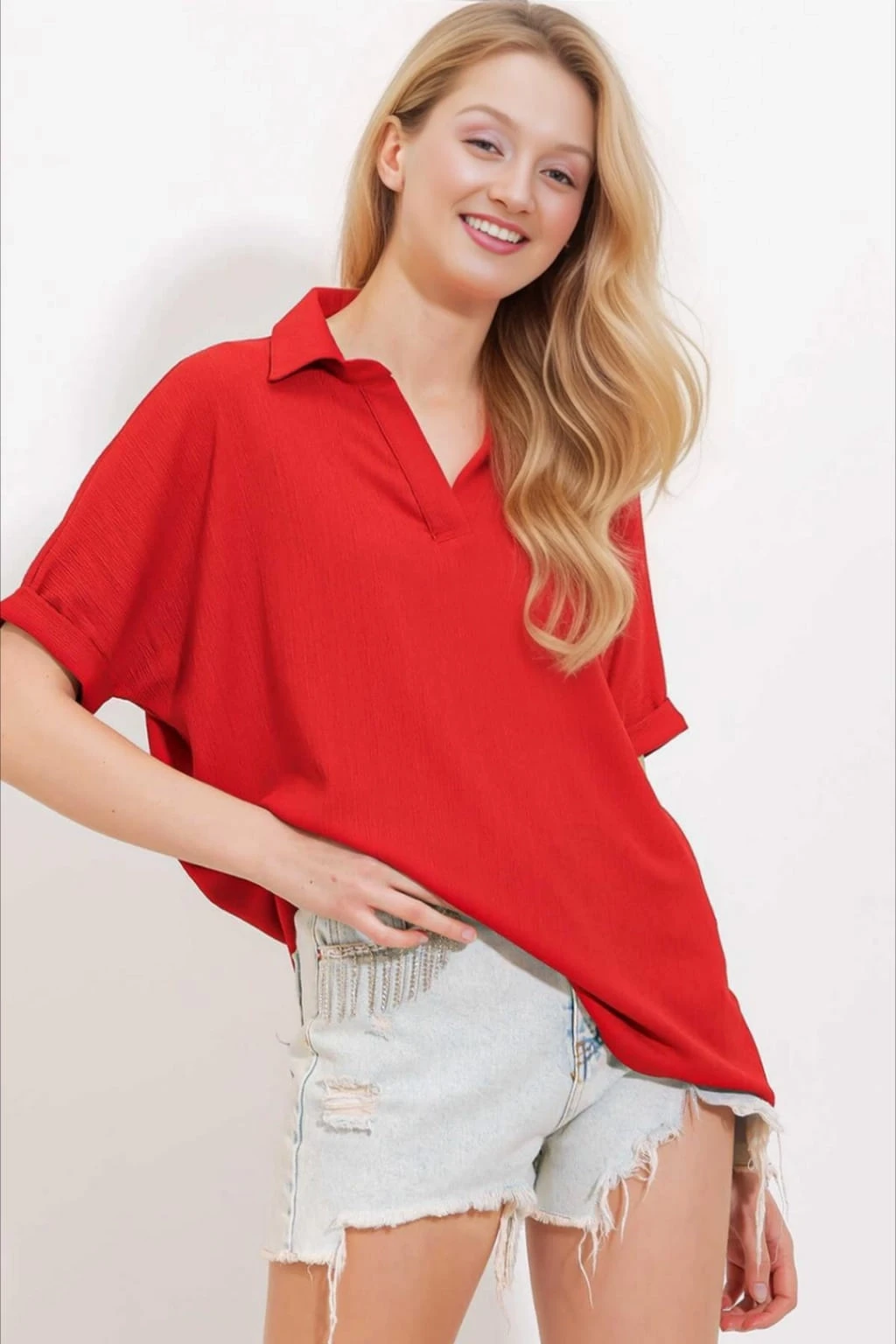 Kadın Kırmızı Polo Yaka Geniş Kesim Örme Bluz HZL24S-BD104861