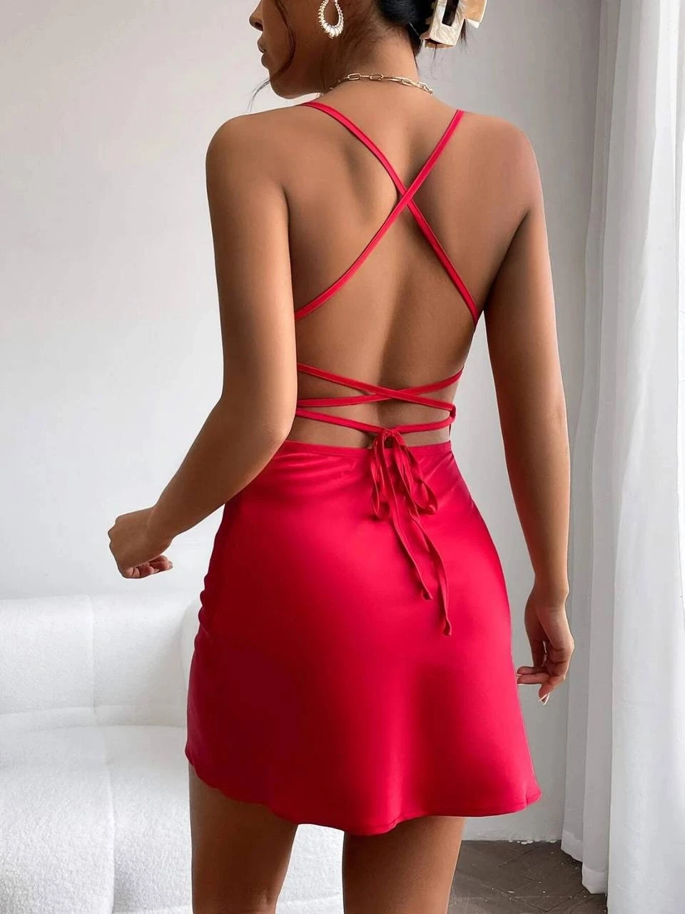Kadın Kırmızı Saten Kumaş Sırt Dekolteli Mini Elbise HZL24S-FRY120541
