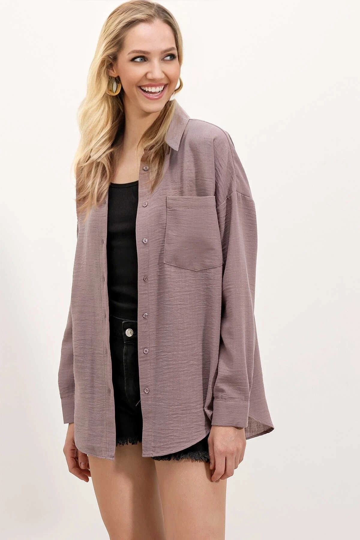 Kadın Koyu Lila Tek Cepli Oversize Keten Ayrobin Gömlek HZL24S-BD1201531