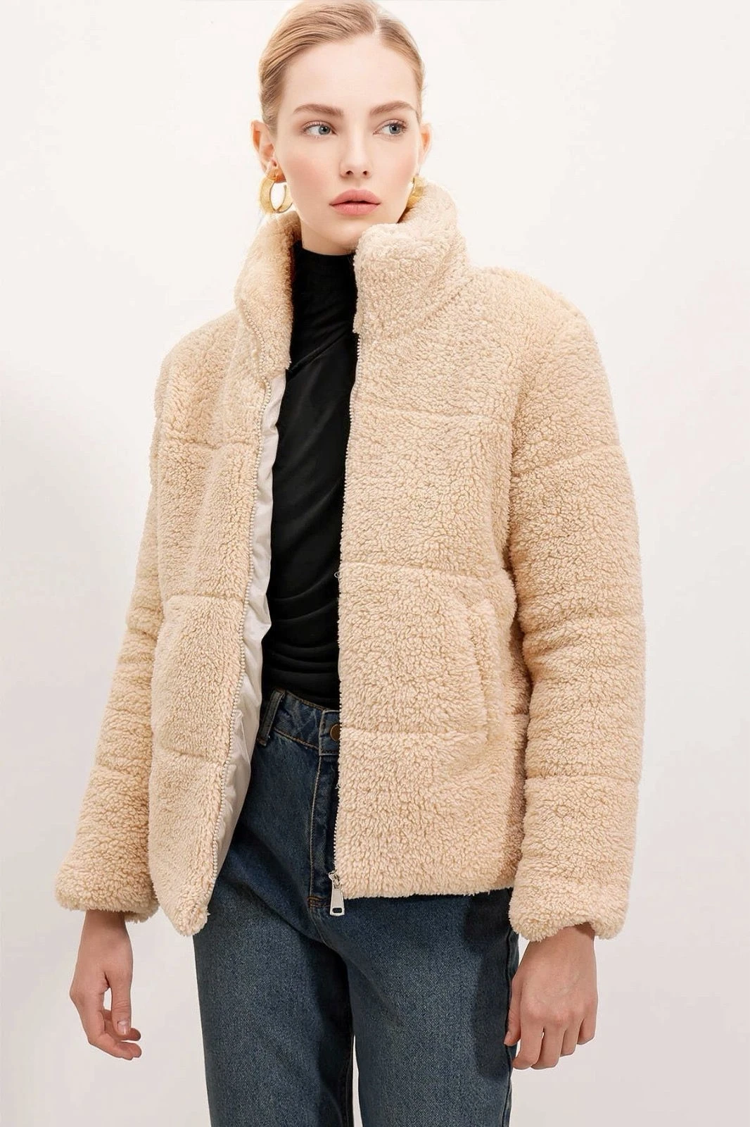 Kadın Krem Fermuarlı İçi Astarlı Çift Cepli Peluş Mont HZL24W-BD151781