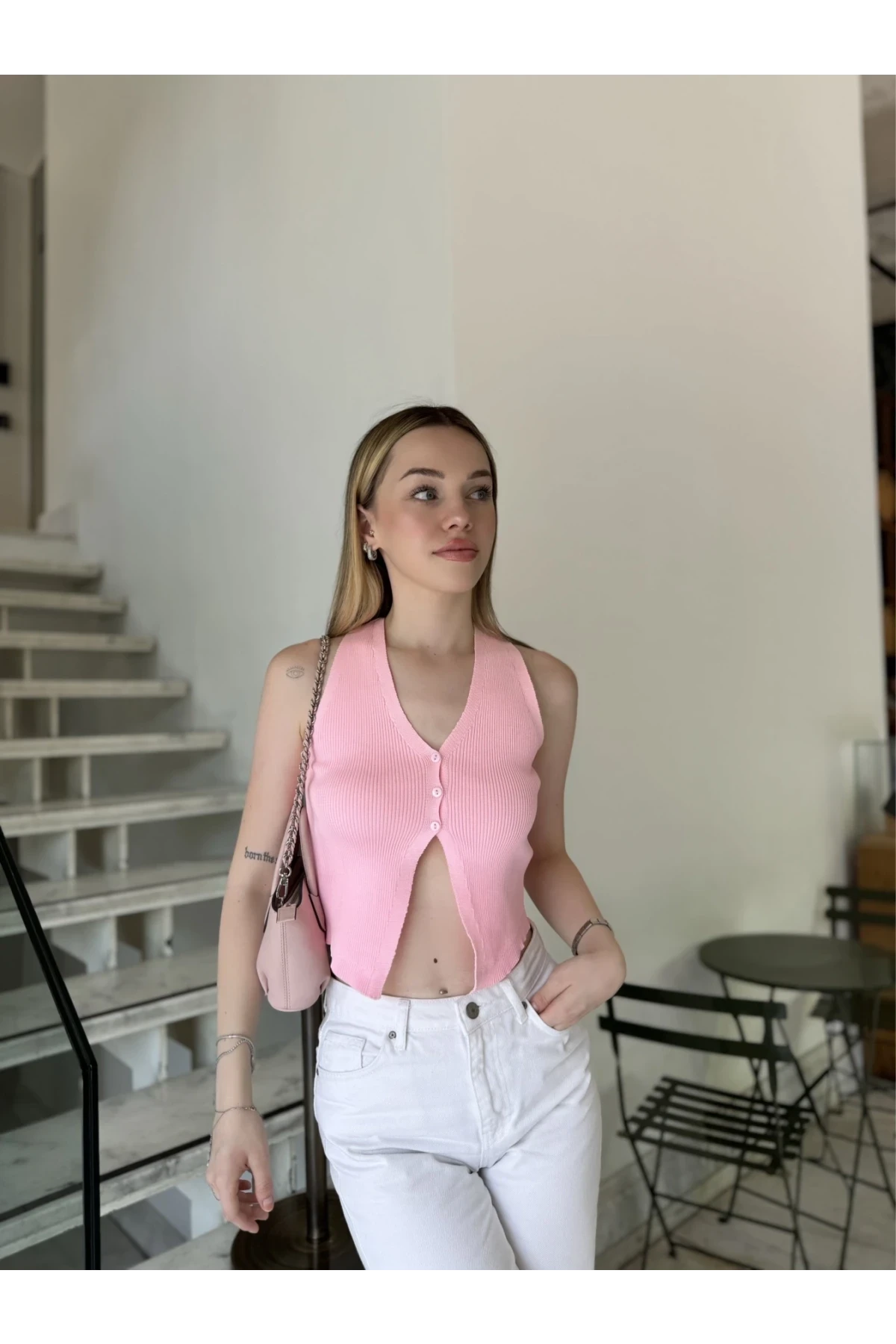 Kadın Pembe Düğmeli Crop Triko Yelek HZL24S-ZK10231