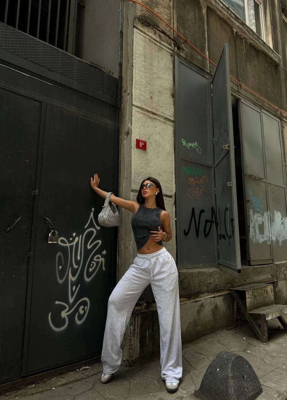 Kadın Siyah Bisiklet Yaka Yıkama Efektli Fitilli Kaşkorse Atlet Tşhirt HZL24S-VL1241081