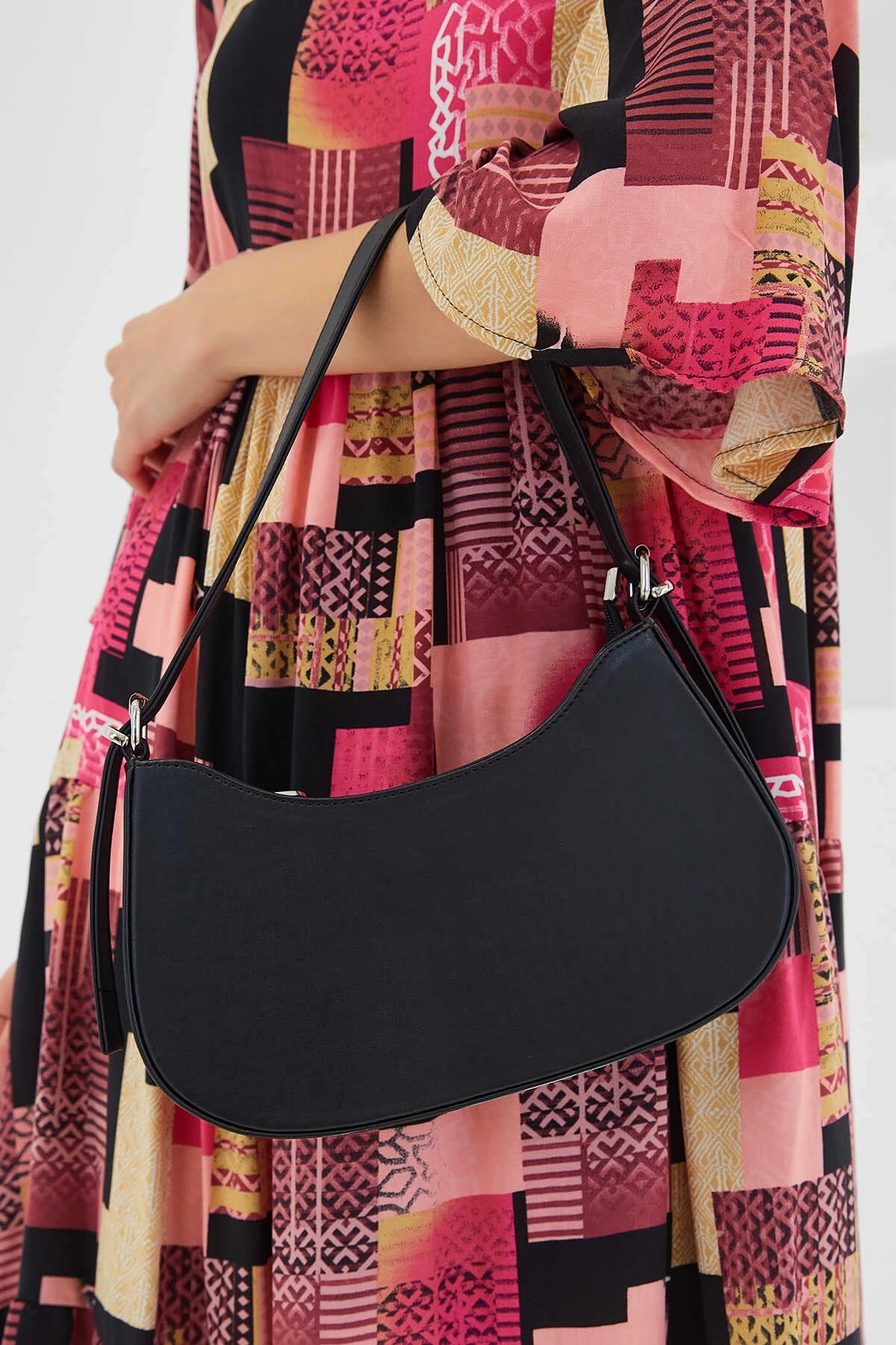 Kadın Siyah Suni Deri Düz Günlük Baget Omuz Çanta HZL24S-BD1101671