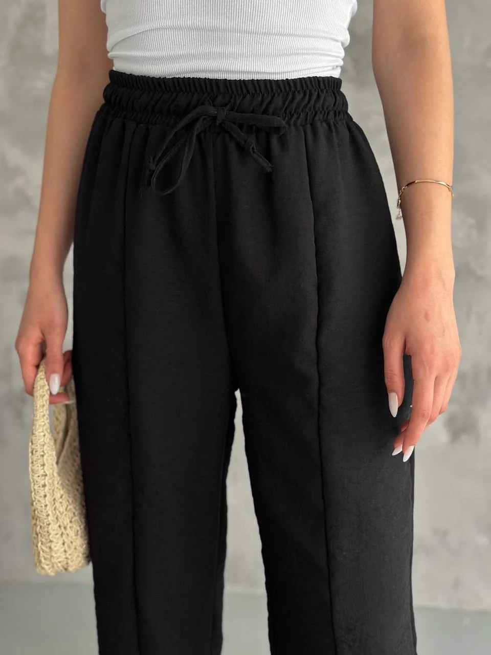 Kadın Siyah Lastikli Bel Yırtmaç Detaylı Cepsiz İthal Keten Astarsız Pantolon HZL24S-FRY121941