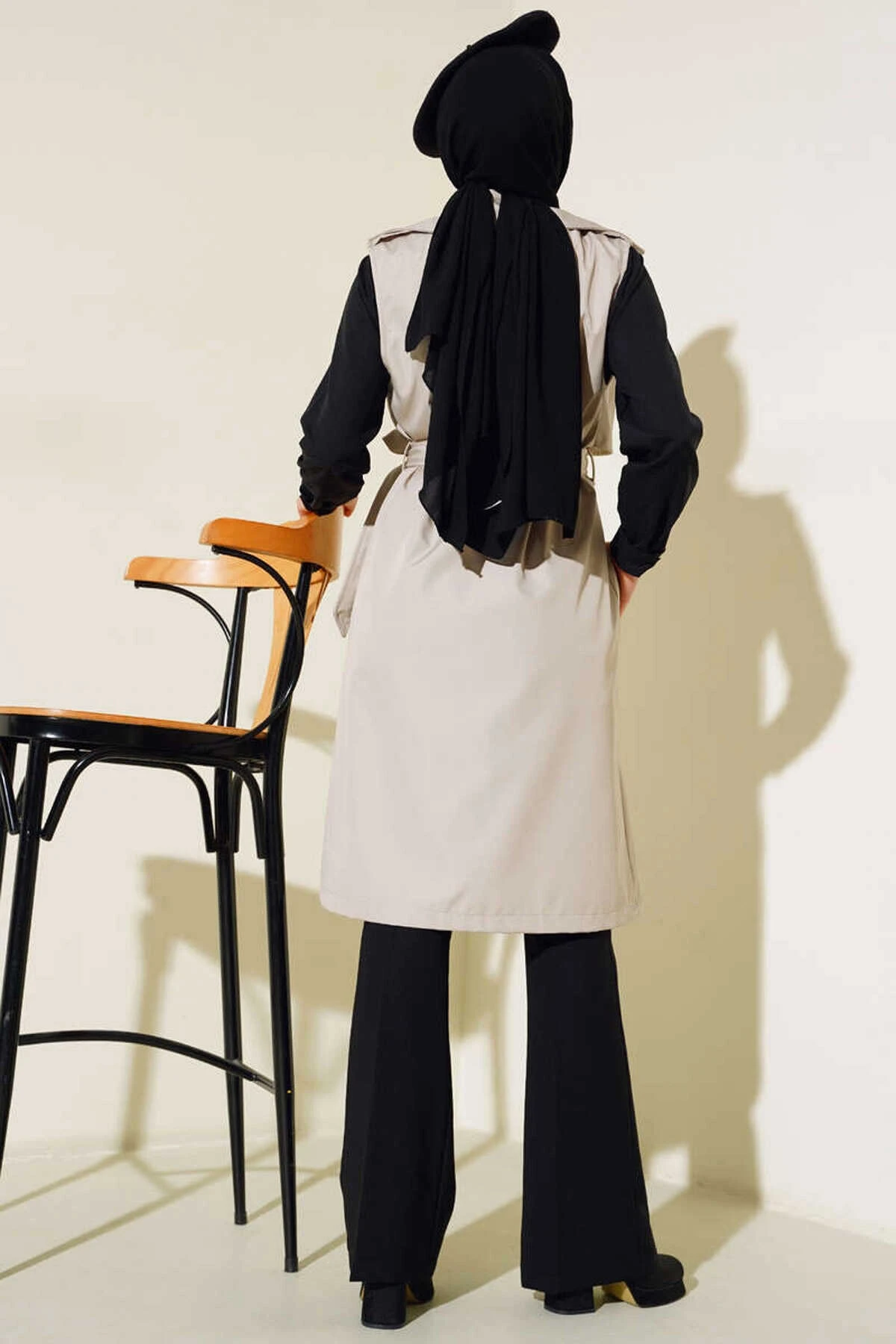 Kadın Tesettür Bej Kruvaze Yaka Kuşaklı Mevsimlik Trençkot Yelek Hzl25s-bd159111