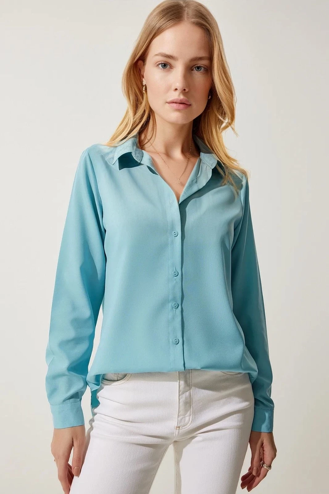 Kadın Turkuaz Yumuşak Dokulu Basic Gömlek HZL24W-BD1202091