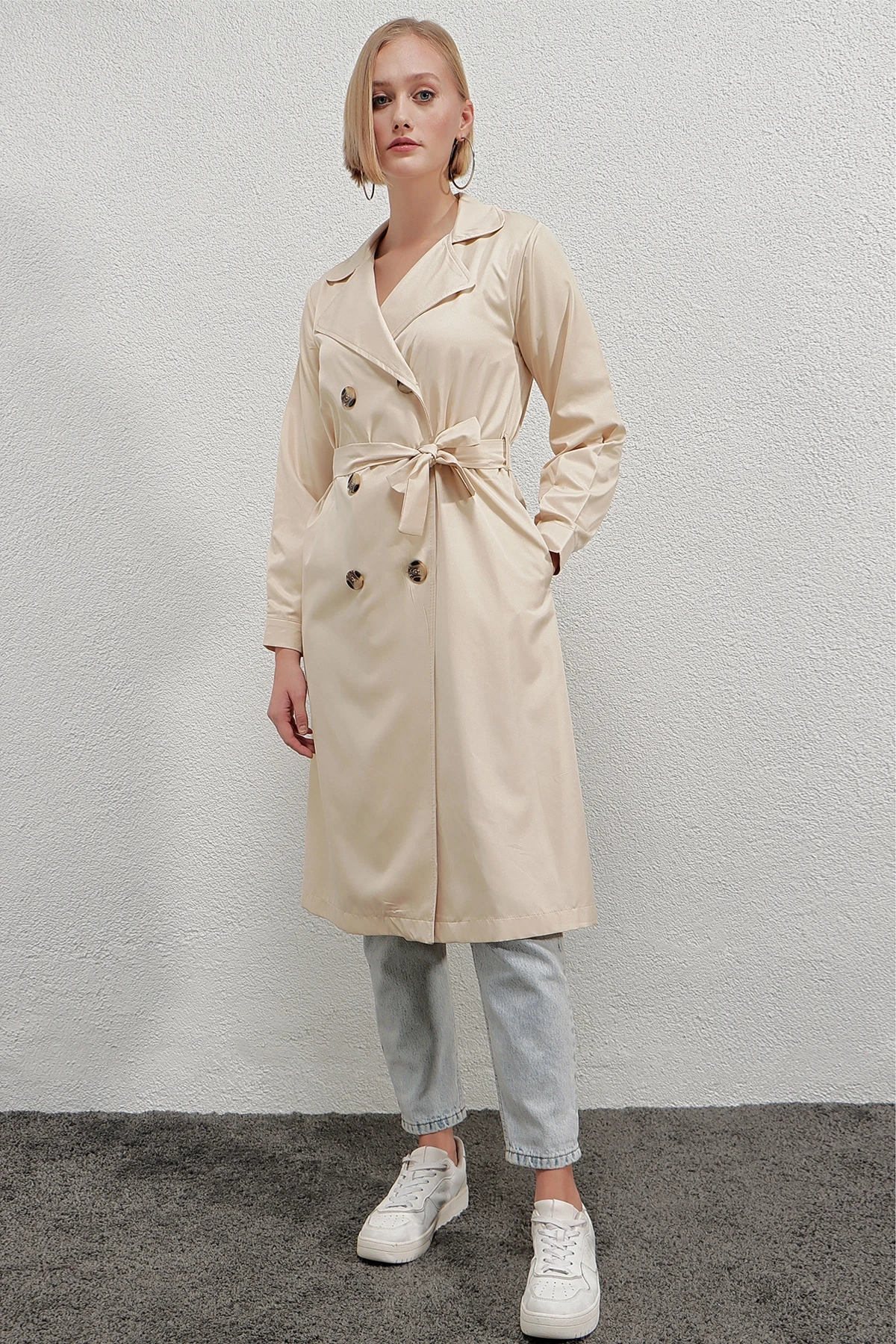 Kadın Vizon Kruvaze Yaka Kemerli Astarsız Mevsimlik Rahat Trençkot  HZL22S-BD158531