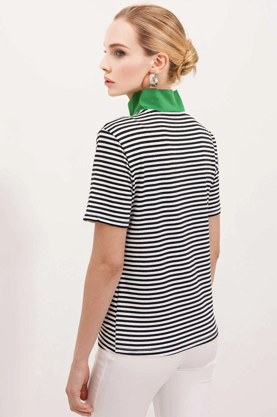 Kadın Yeşil Fermuarlı Polo Yaka Çizgili T-shirt HZL23S-BD104971
