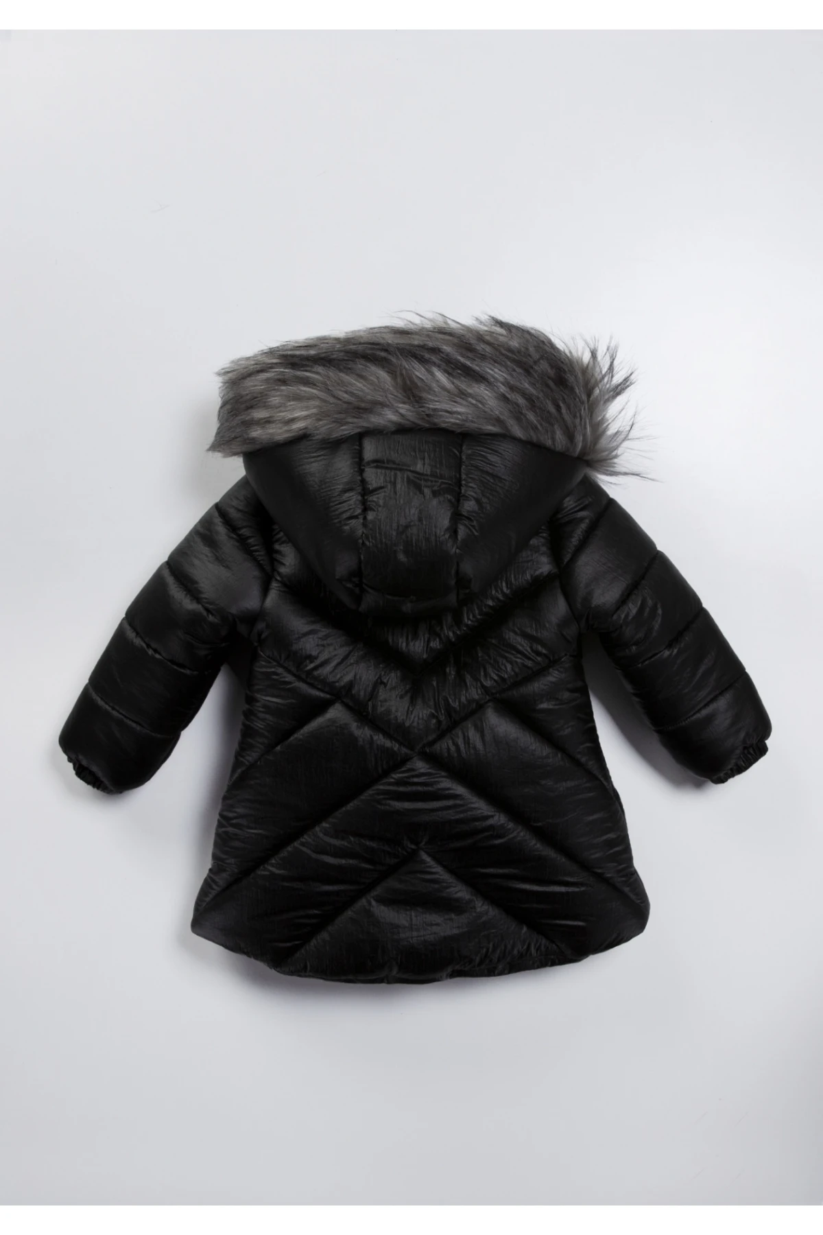 Kız Çocuk Siyah Çift Cepli 2-9 Yaş Kışlık İçi Polar Astarlı Kapüşonu Kürklü Şişme Mont HZL24W-MDM1224001