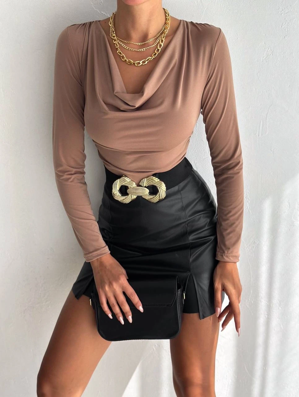 Kadın Bej Degaje Yaka Yandan Büzgülü Uzun Kol Sandy Bluz HZL24W-FRY122481