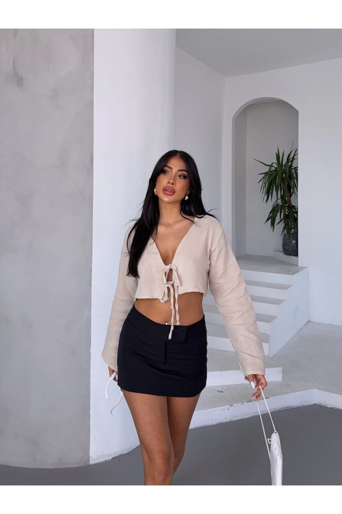 Kadın Bej Önden Bağlamalı Müslin Kumaş Crop Bluz  HZL25S-DSB104071