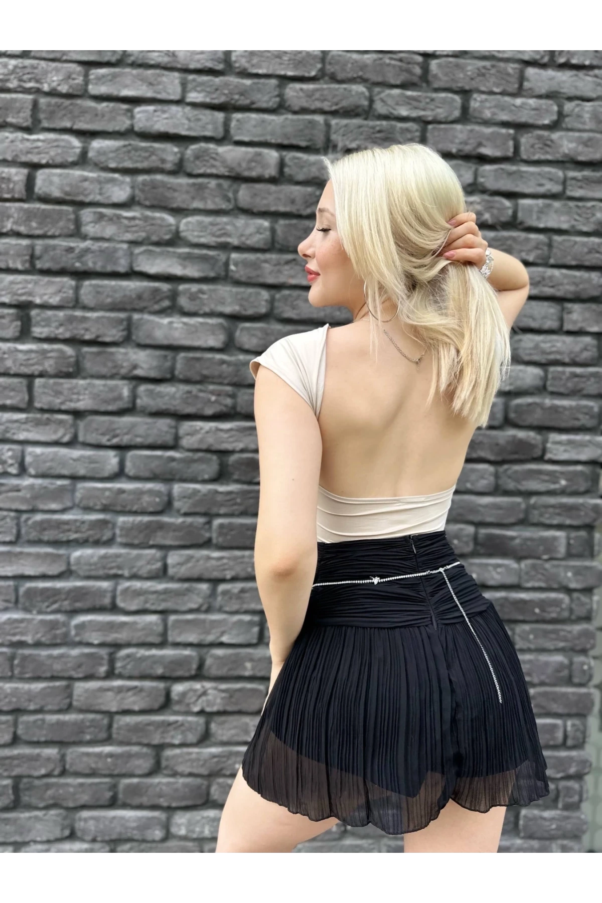 Kadın Bej Sırt Dekolteli Kısa Kollu Bluz HZL24S-ZK10831