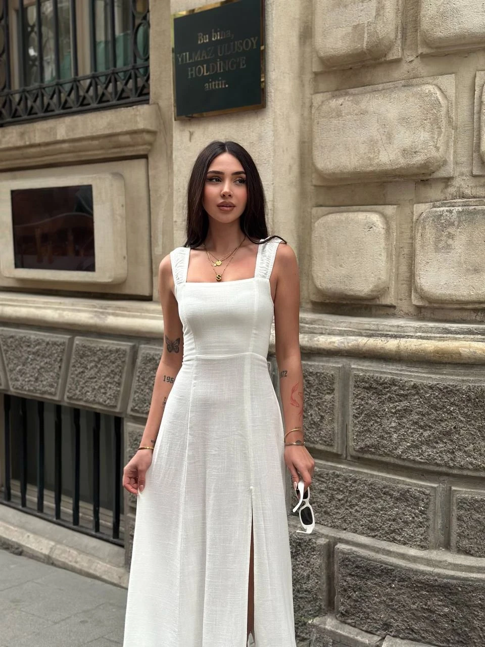 Kadın Beyaz Arkadan İp Bağlamalı Yırtmaç Detaylı Keten Elbise HZL25S-ZK11241