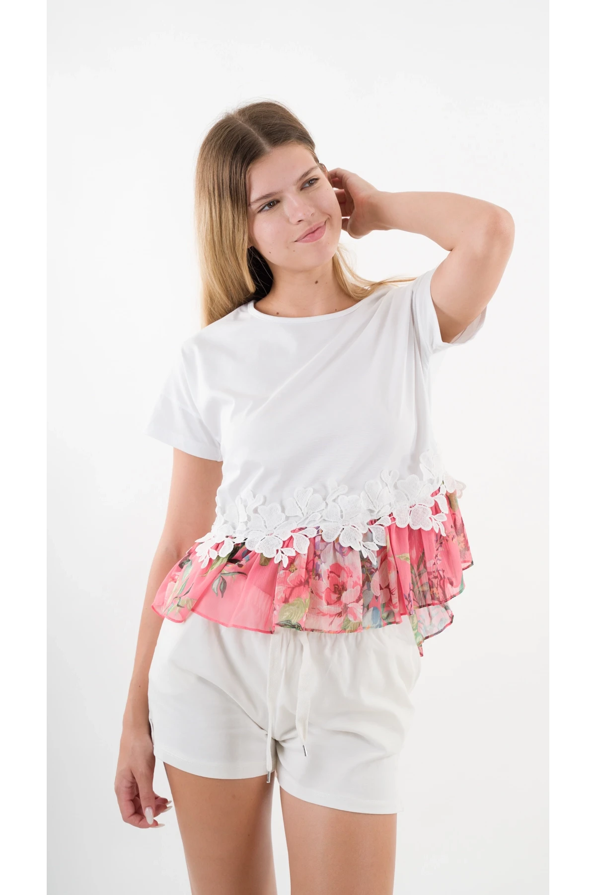 Kadın Beyaz Dantel Çiçek Desenli Bisiklet Yaka Bluz HZL24S-YY256